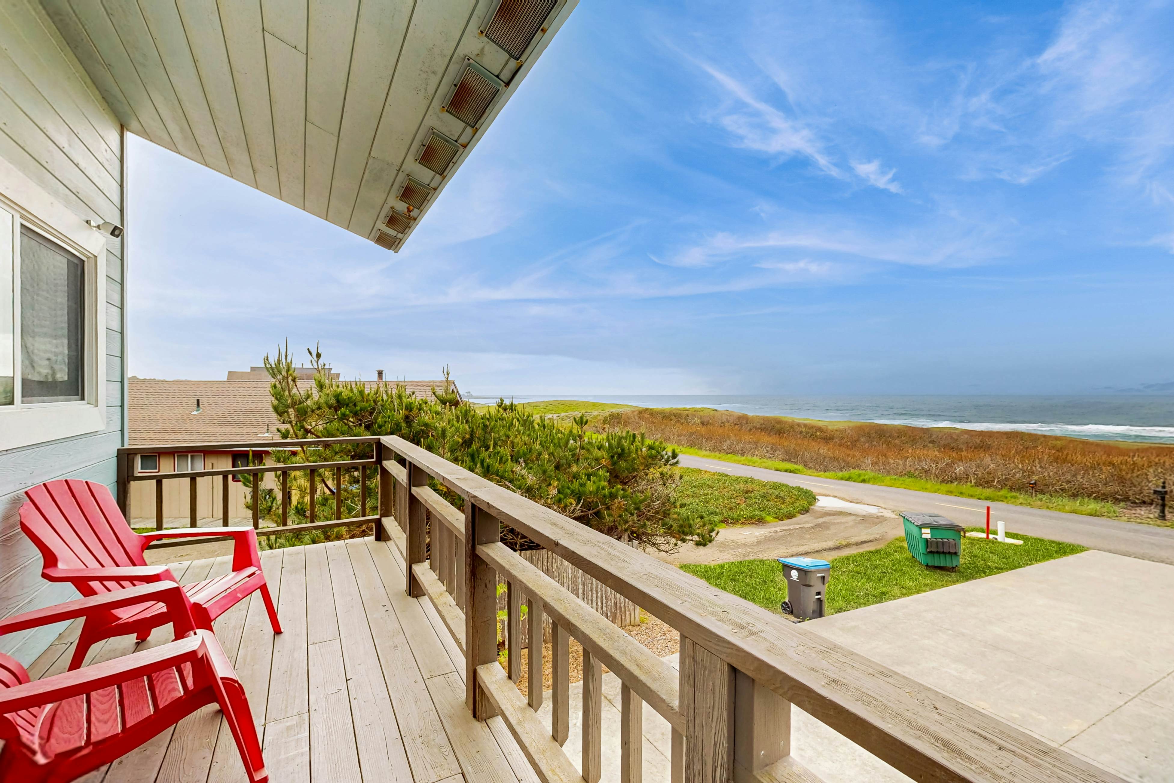 Oceanfront Home with guesthouse & beach access
