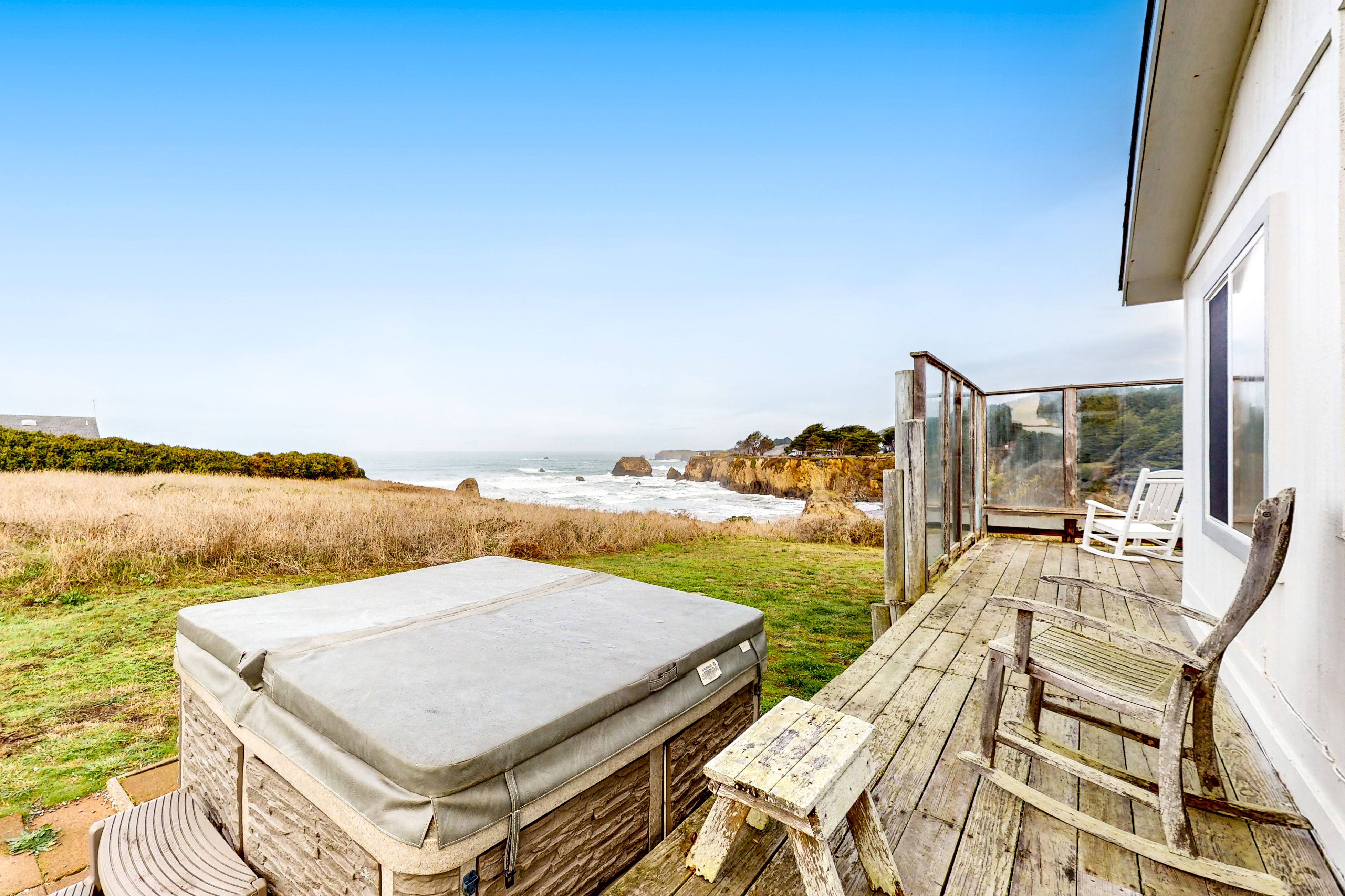 Oceanfront Getaway - Beach Access & Dog-Friendly