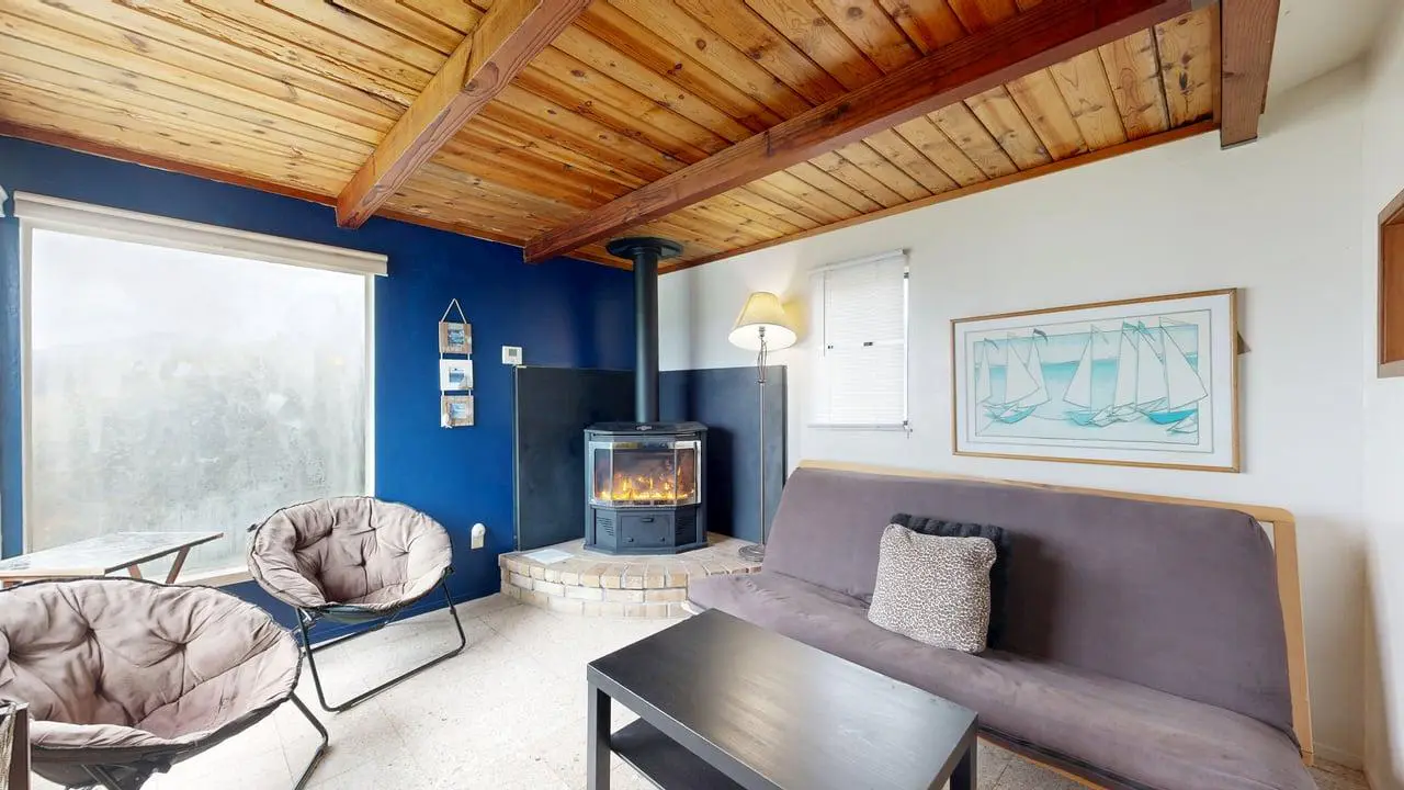 Oceanfront Getaway - Beach Access & Dog-Friendly