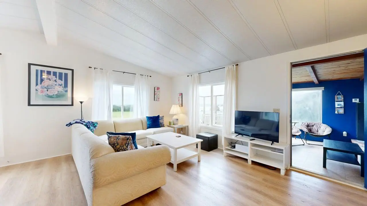 Oceanfront Getaway - Beach Access & Dog-Friendly