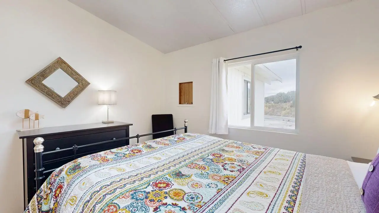 Oceanfront Getaway - Beach Access & Dog-Friendly