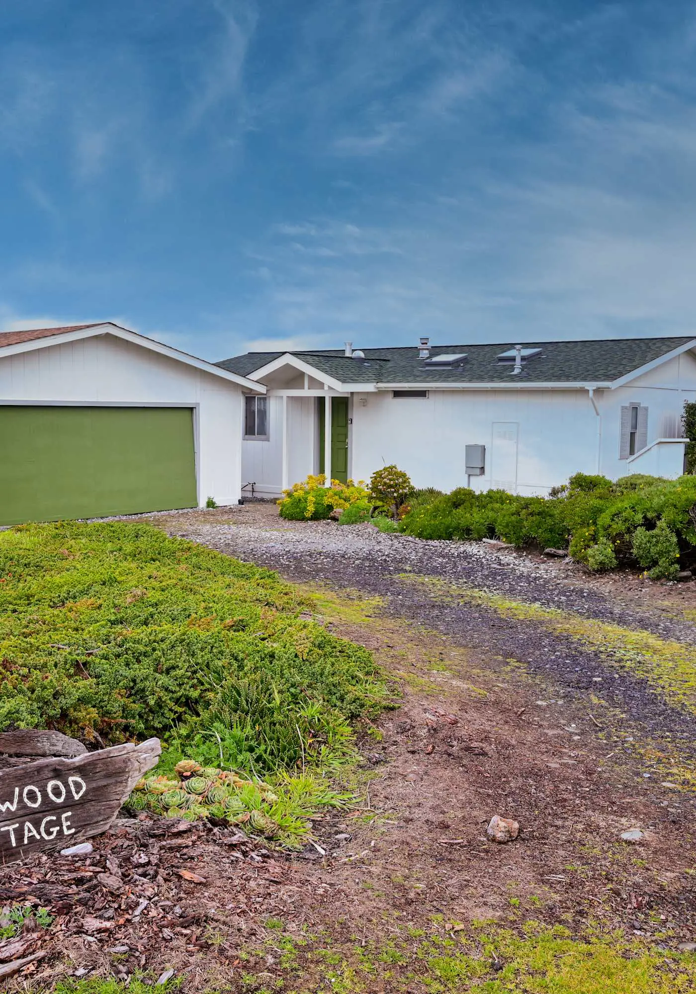 Oceanfront Getaway - Beach Access & Dog-Friendly