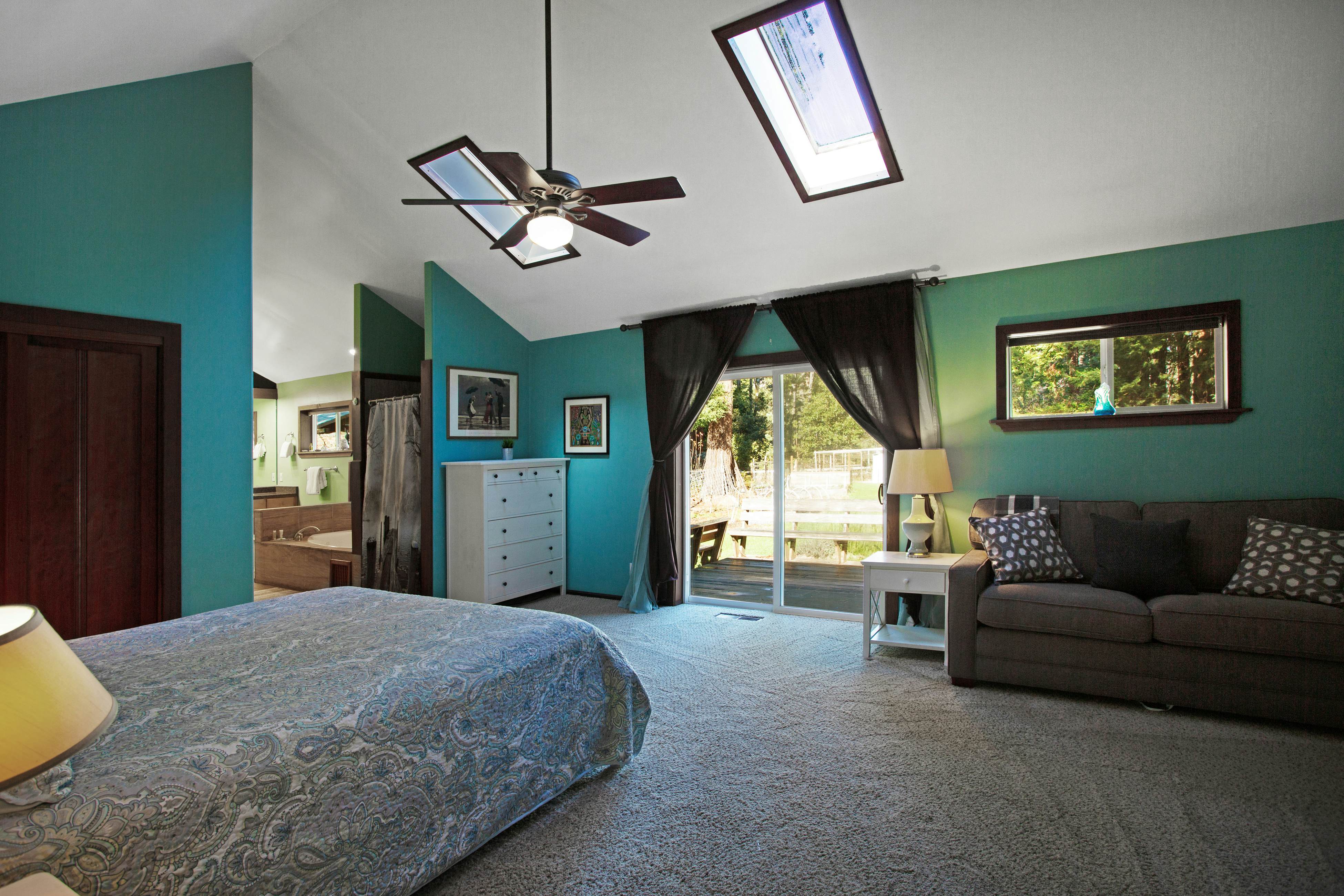 Tree-lined Home with Hot Tub, Firepit & Large Yard