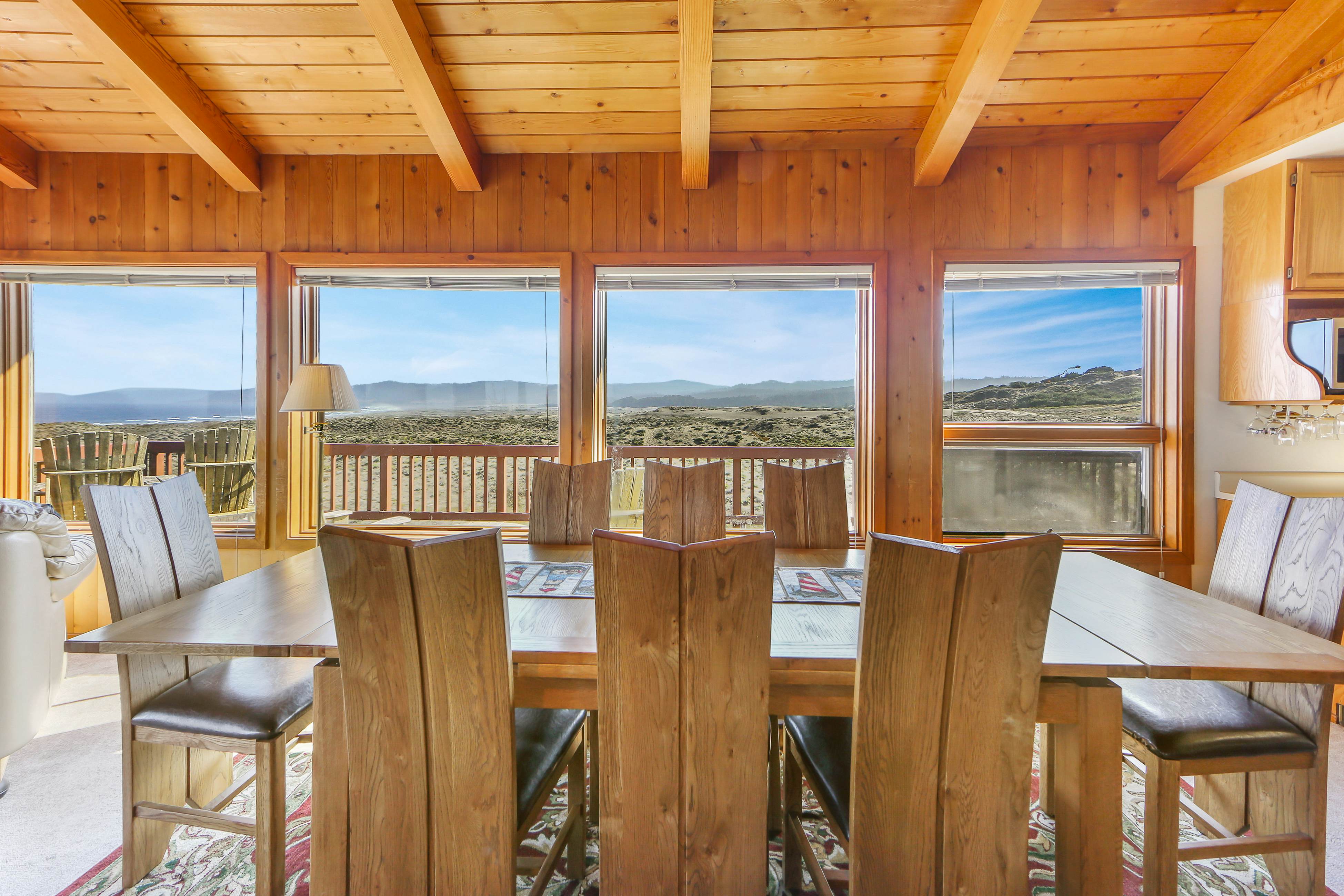 Dog-friendly Oceanfront home with Private Hot tub