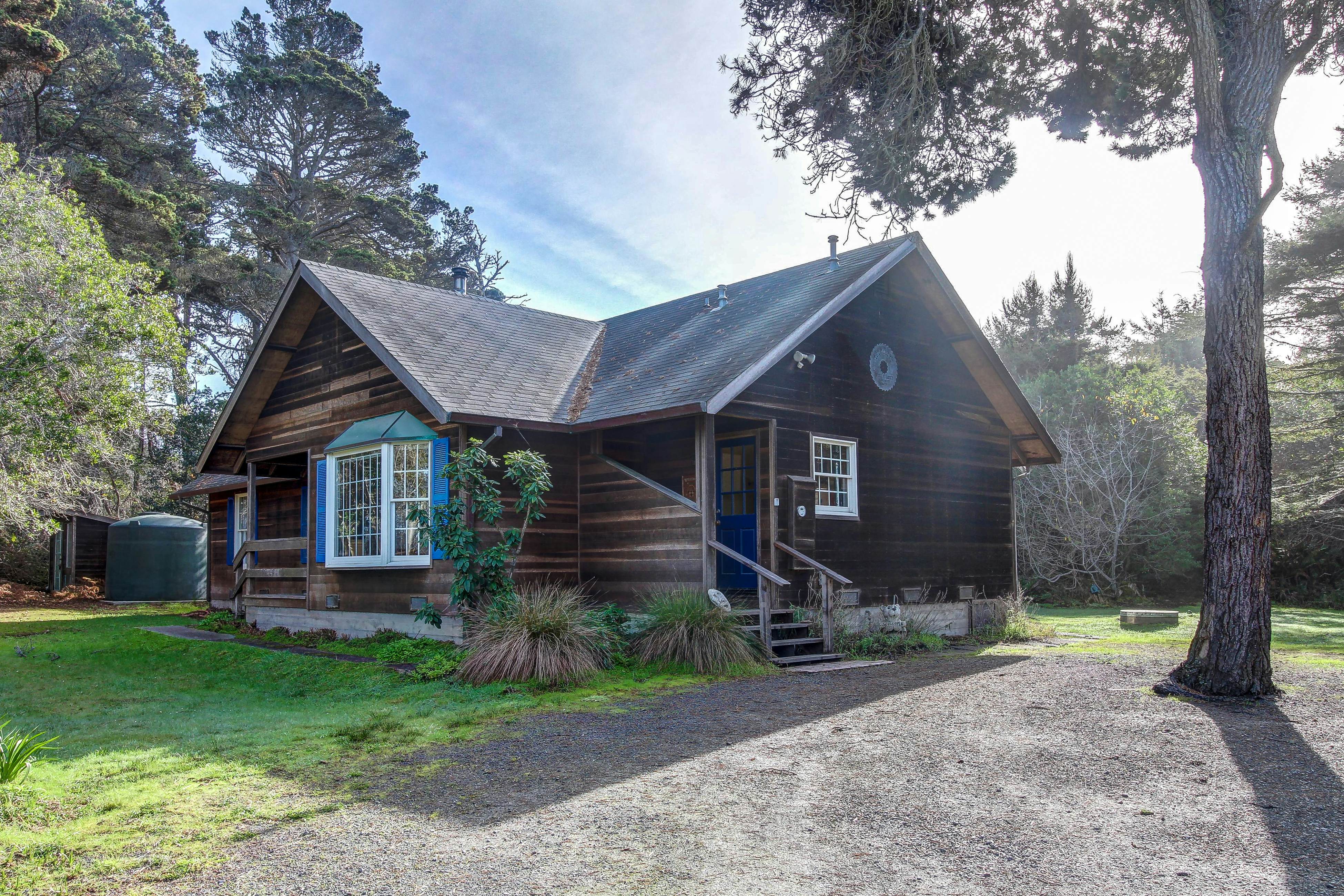 Fort Bragg Cabin: Walk to Beach & Bluffs
