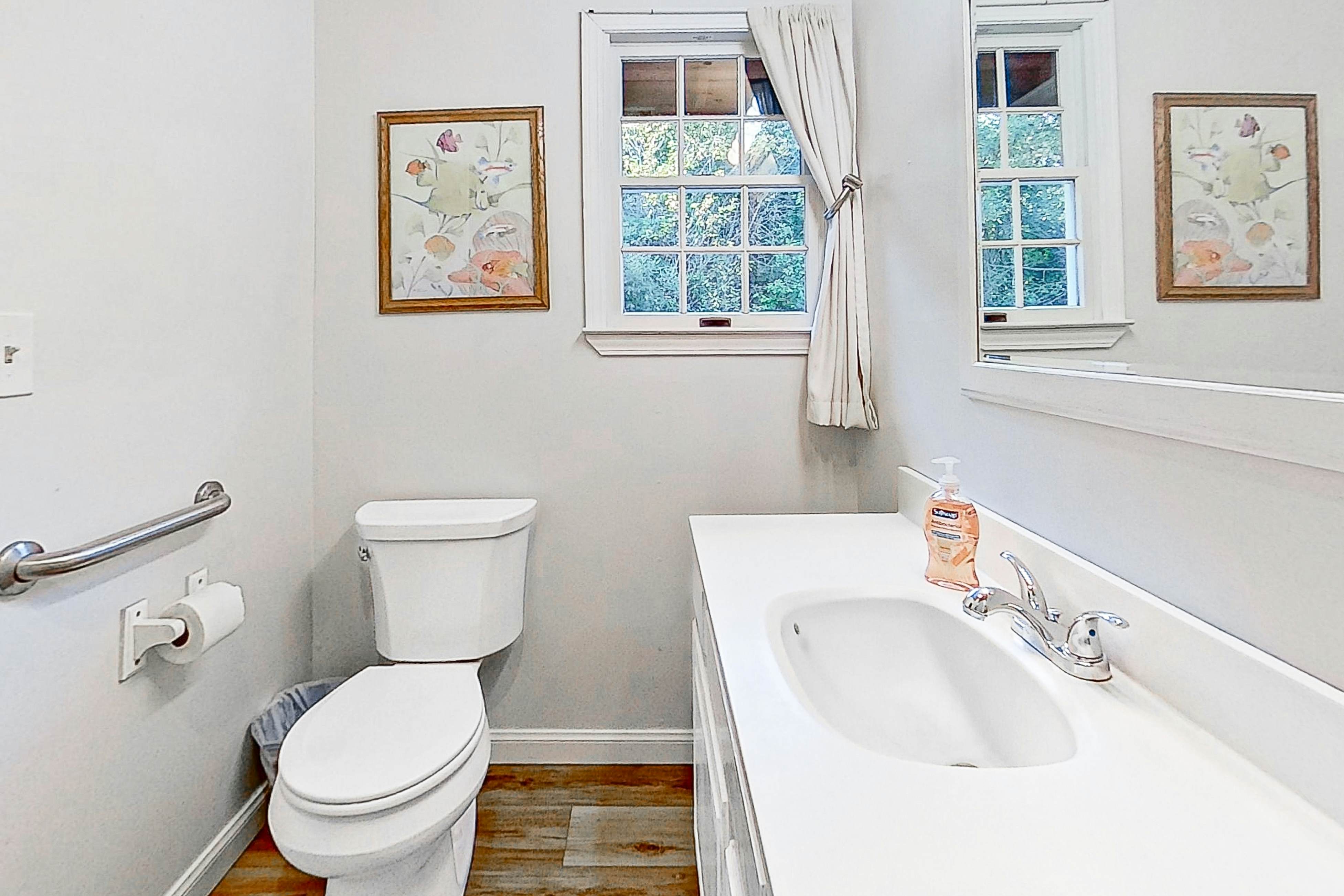 Fort Bragg Cabin: Walk to Beach & Bluffs