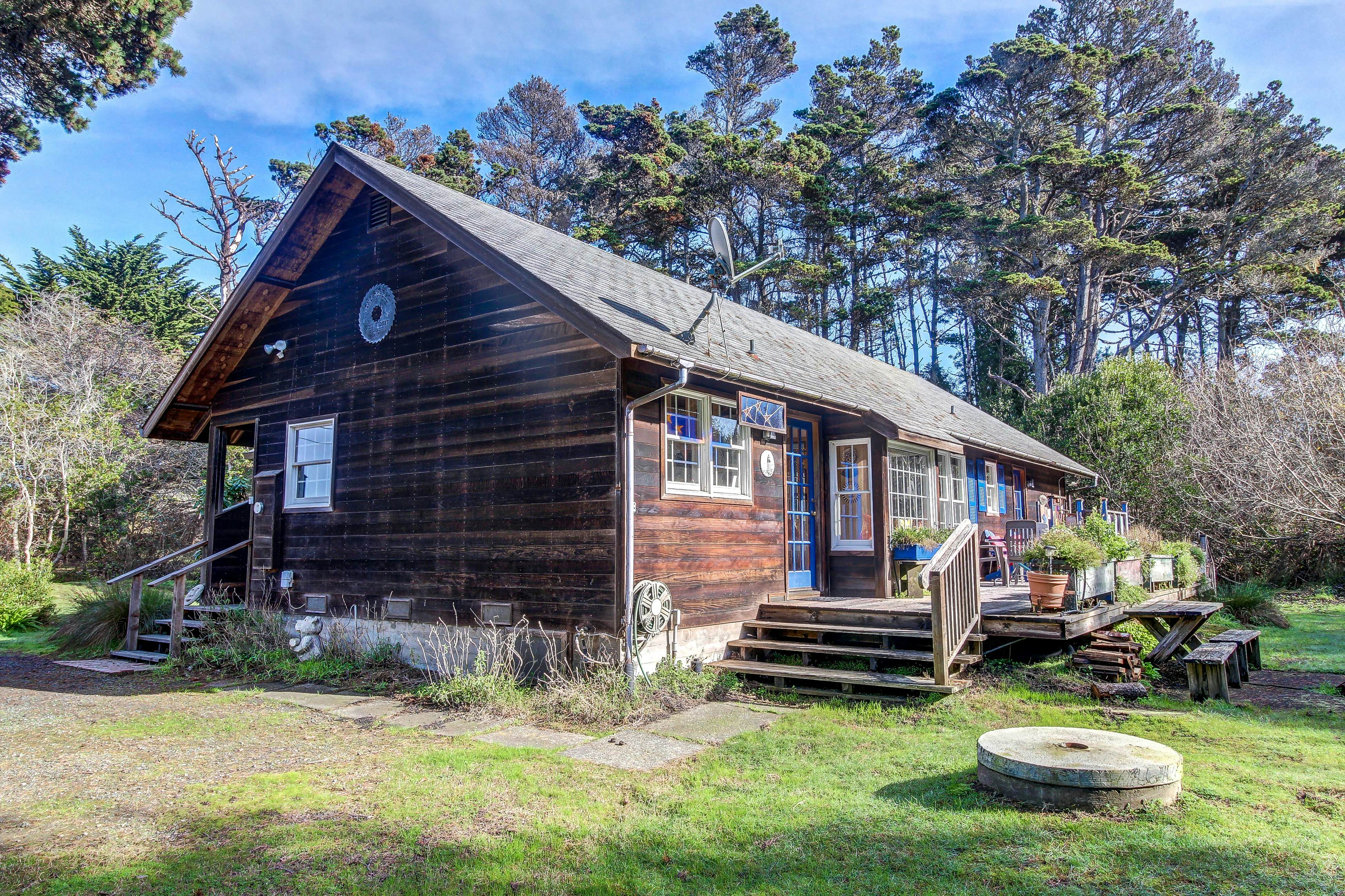 Fort Bragg Cabin: Walk to Beach & Bluffs