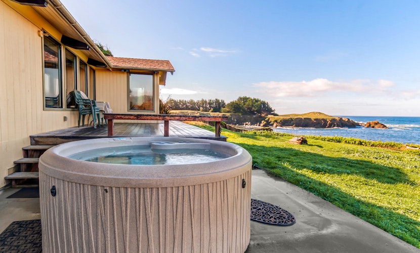 Tideaway Private Hot Tub and Expansive Ocean View