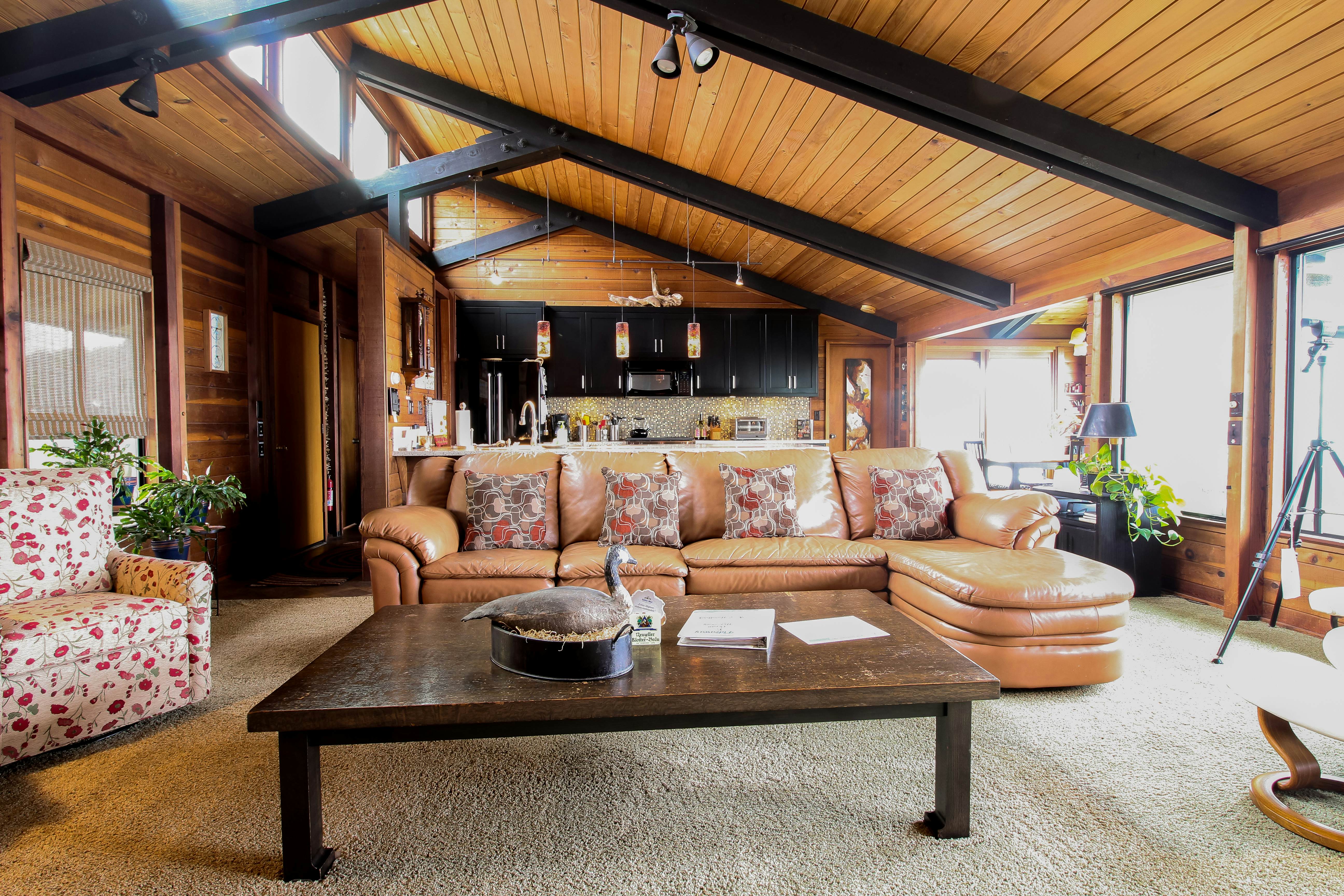 Tideaway: Private Hot Tub and Expansive Ocean View