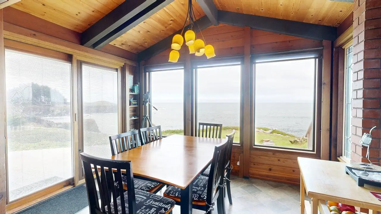 Tideaway Private Hot Tub and Expansive Ocean View