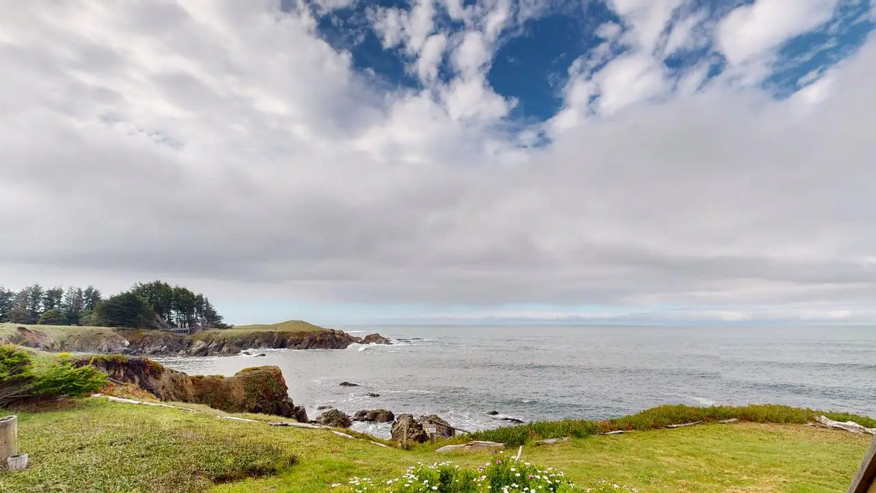 Tideaway Private Hot Tub and Expansive Ocean View