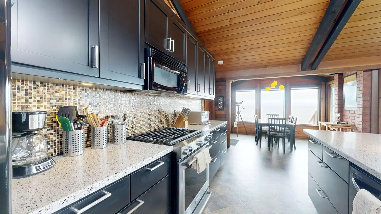 Tideaway Private Hot Tub and Expansive Ocean View