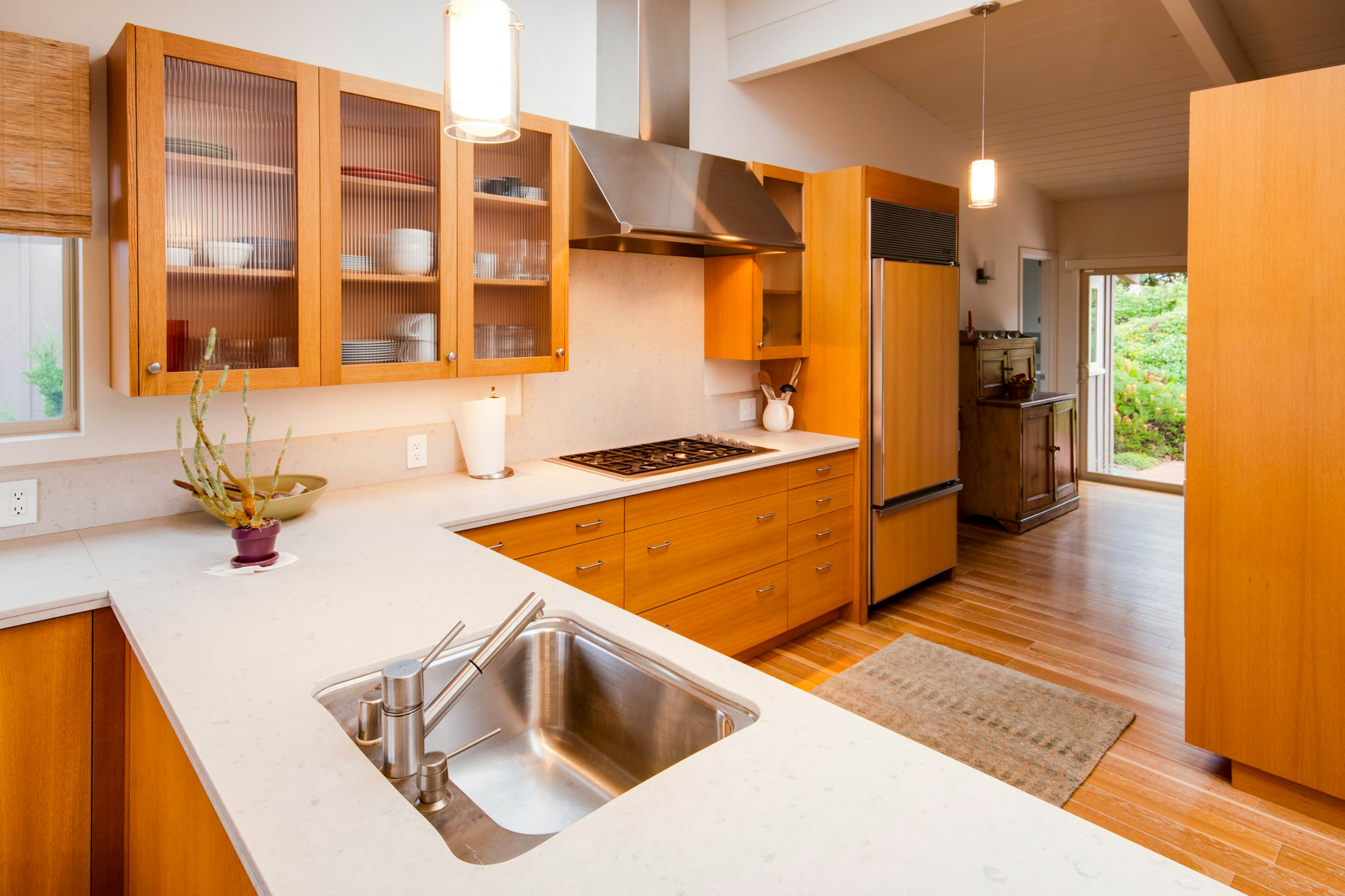 Coastal Bliss: Private Hot Tub, Ocean Views, Pets