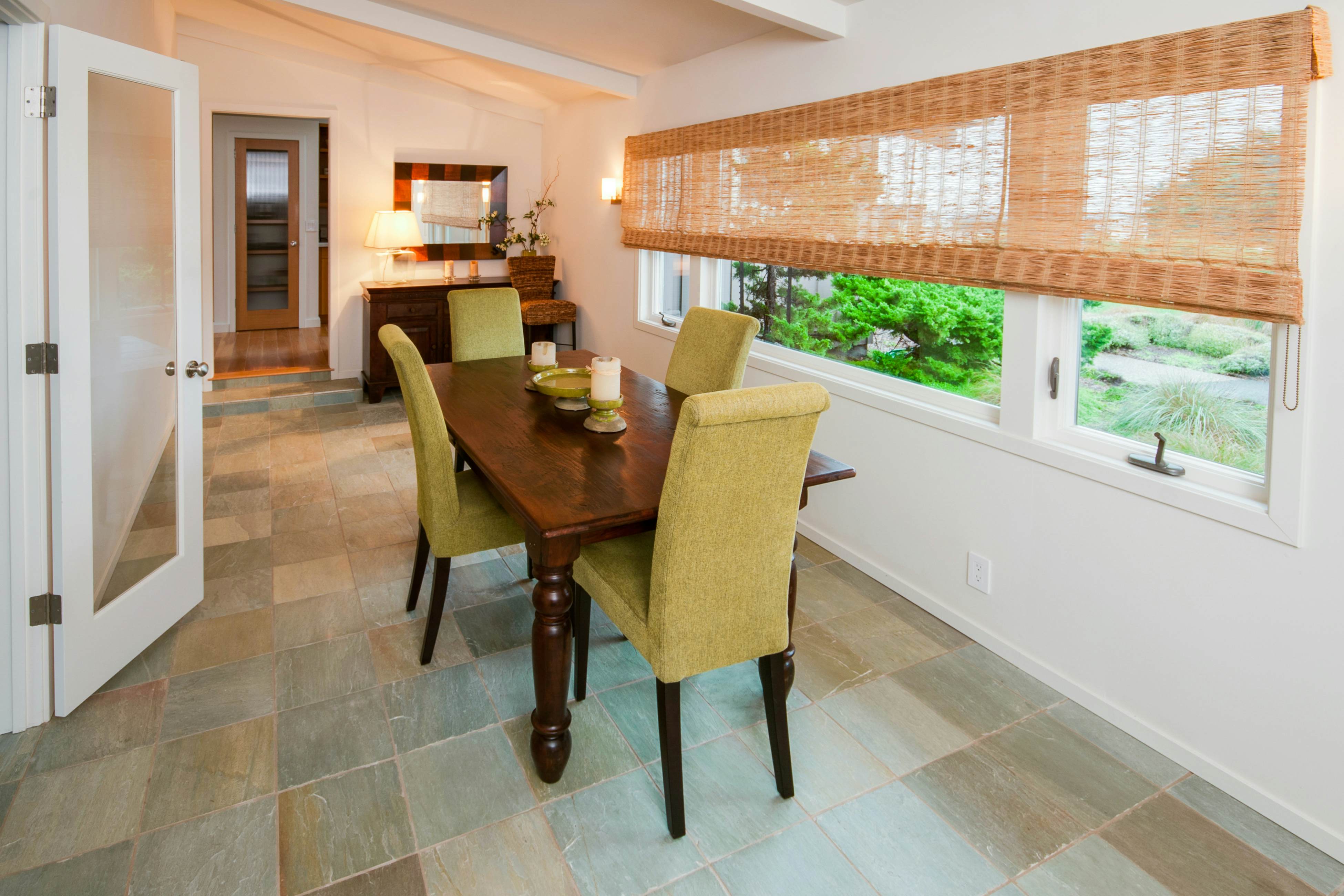 Coastal Bliss: Private Hot Tub, Ocean Views, Pets