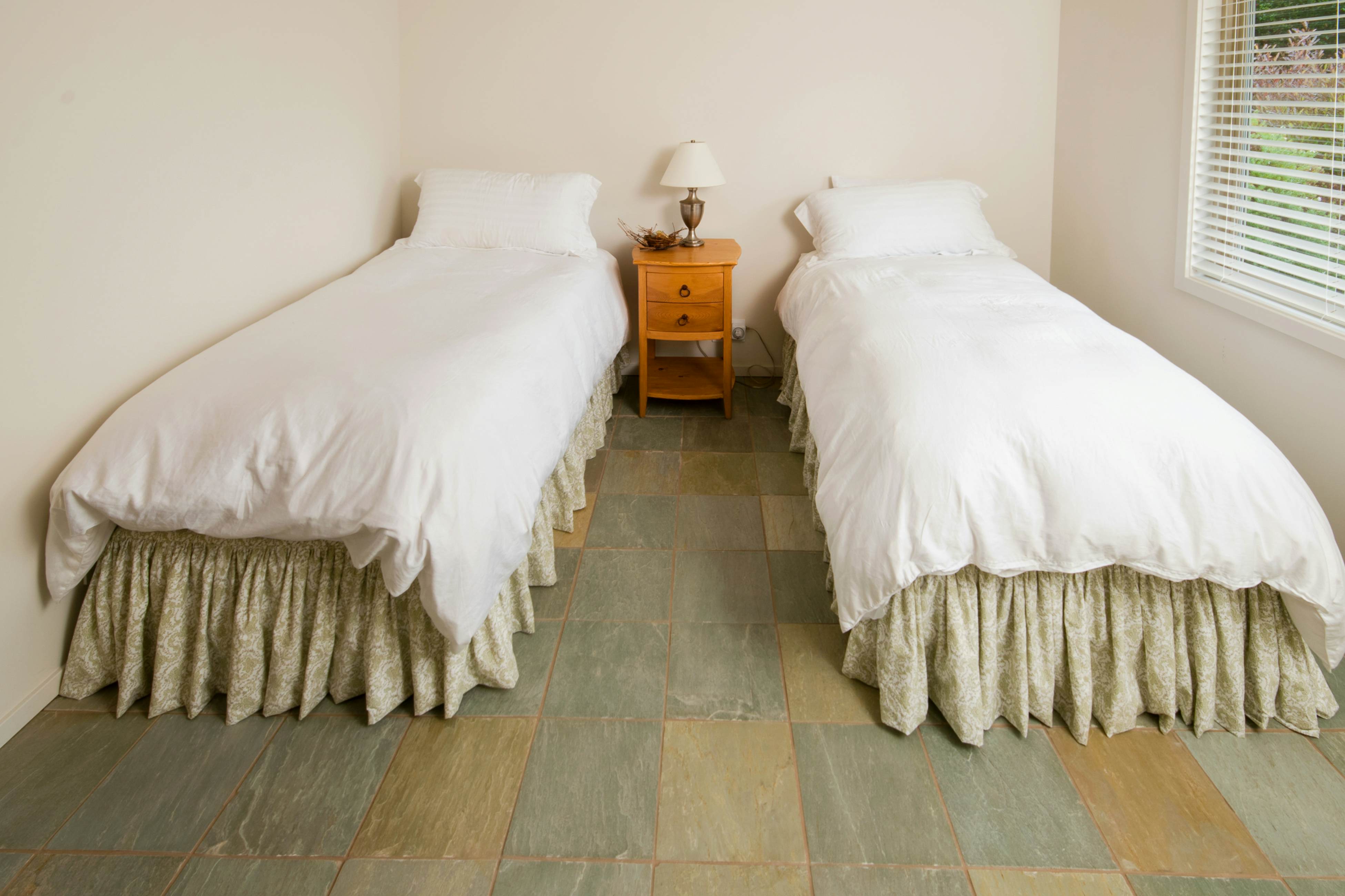 Coastal Bliss: Private Hot Tub, Ocean Views, Pets