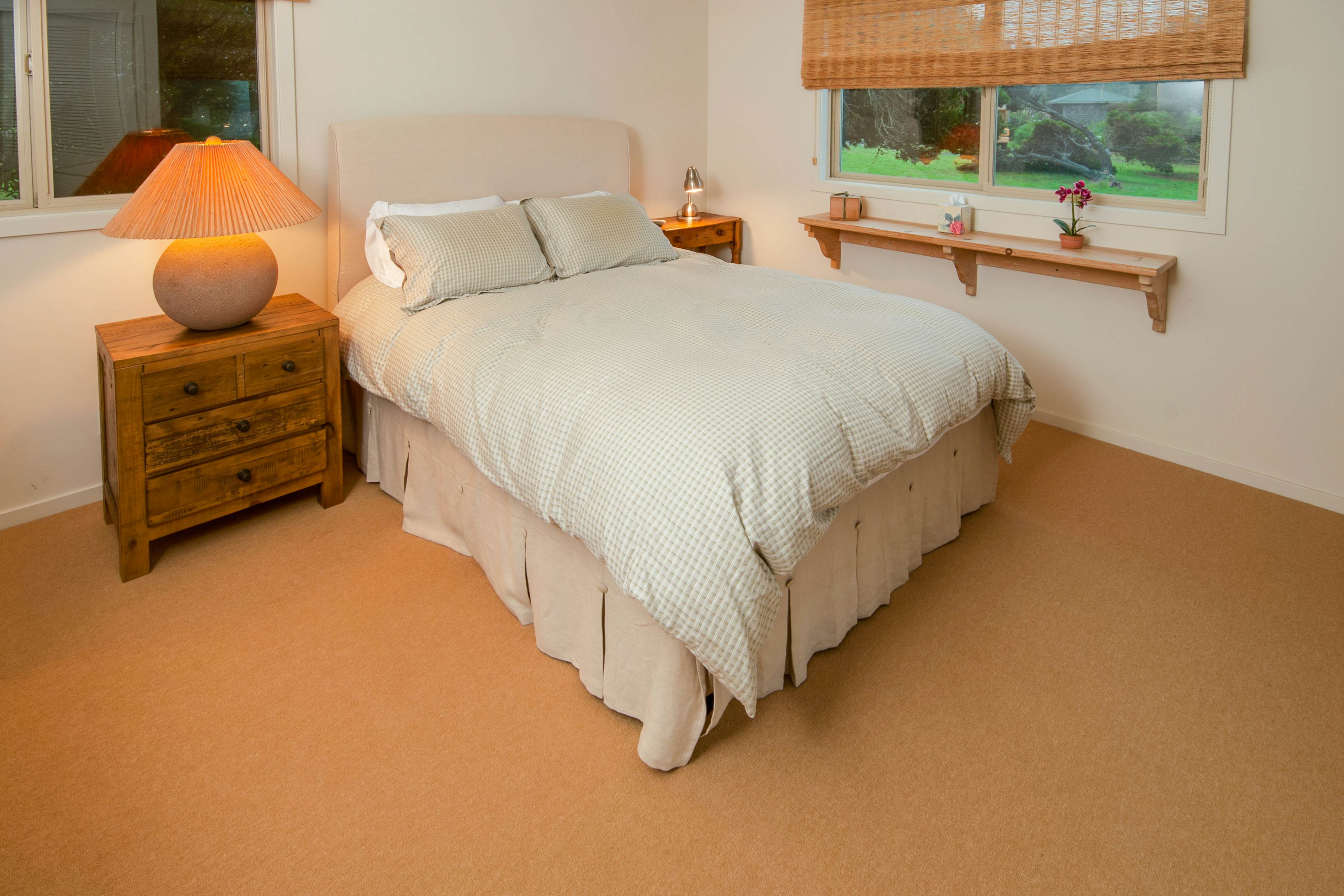 Coastal Bliss: Private Hot Tub, Ocean Views, Pets