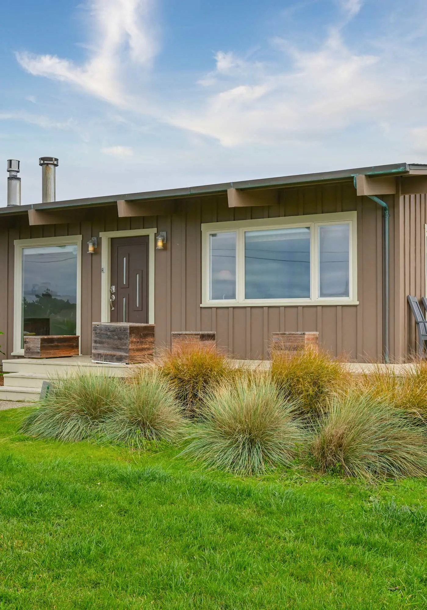 Coastal Bliss - Private Hot Tub, Ocean Views, Pets