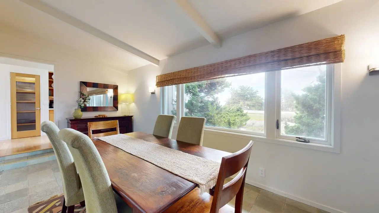 Coastal Bliss - Private Hot Tub, Ocean Views, Pets