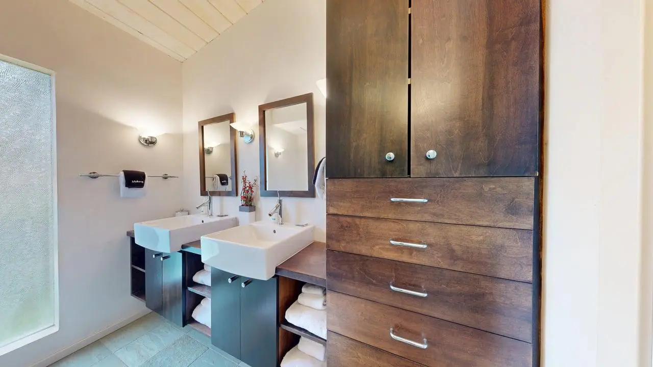 Coastal Bliss - Private Hot Tub, Ocean Views, Pets