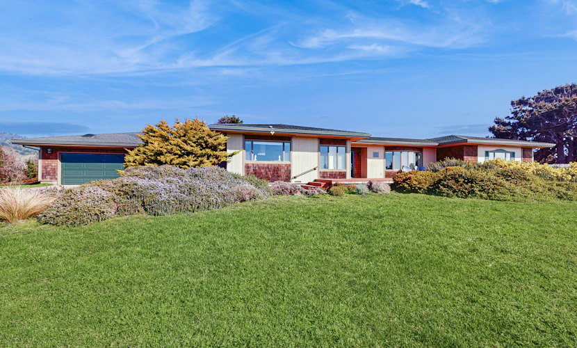 Large Luxury Home - Ocean View, Hot tub, Game Room