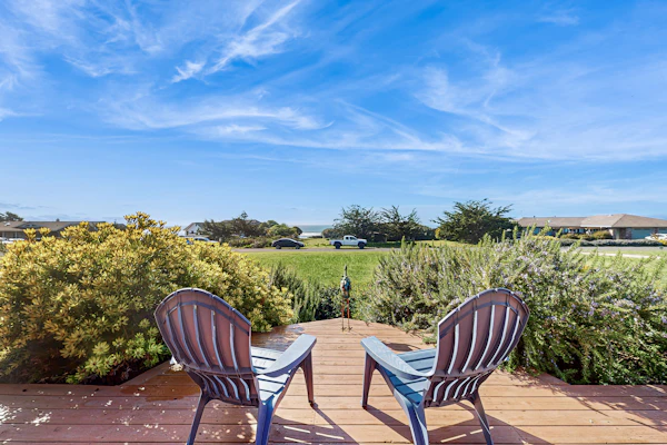 Large Luxury Home - Ocean View, Hot tub, Game Room