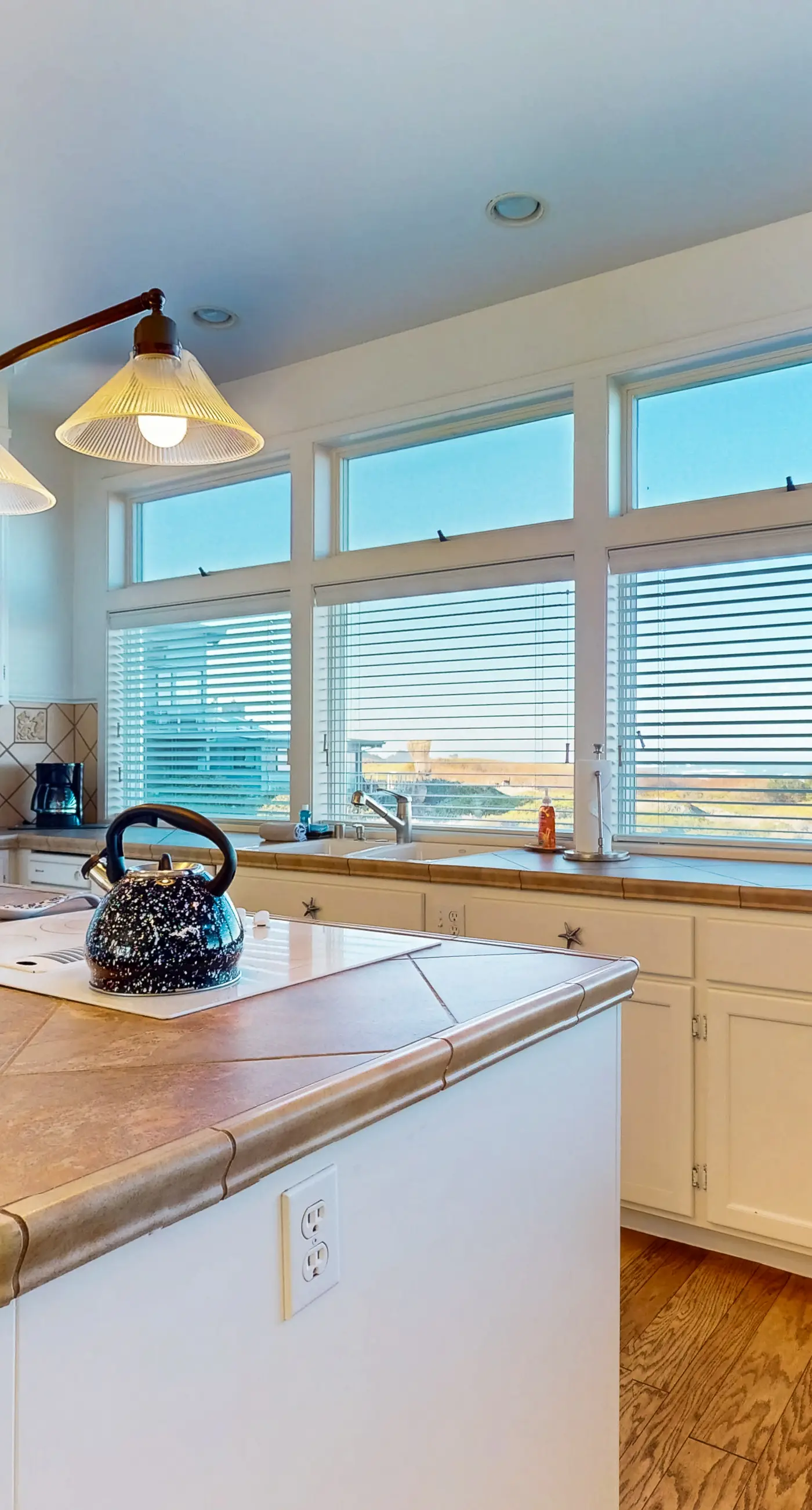 Gorgeous Waterfront home with easy Beach Access