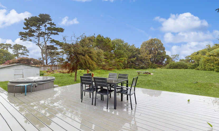 Charming Pet Friendly Cottage with Hot Tub