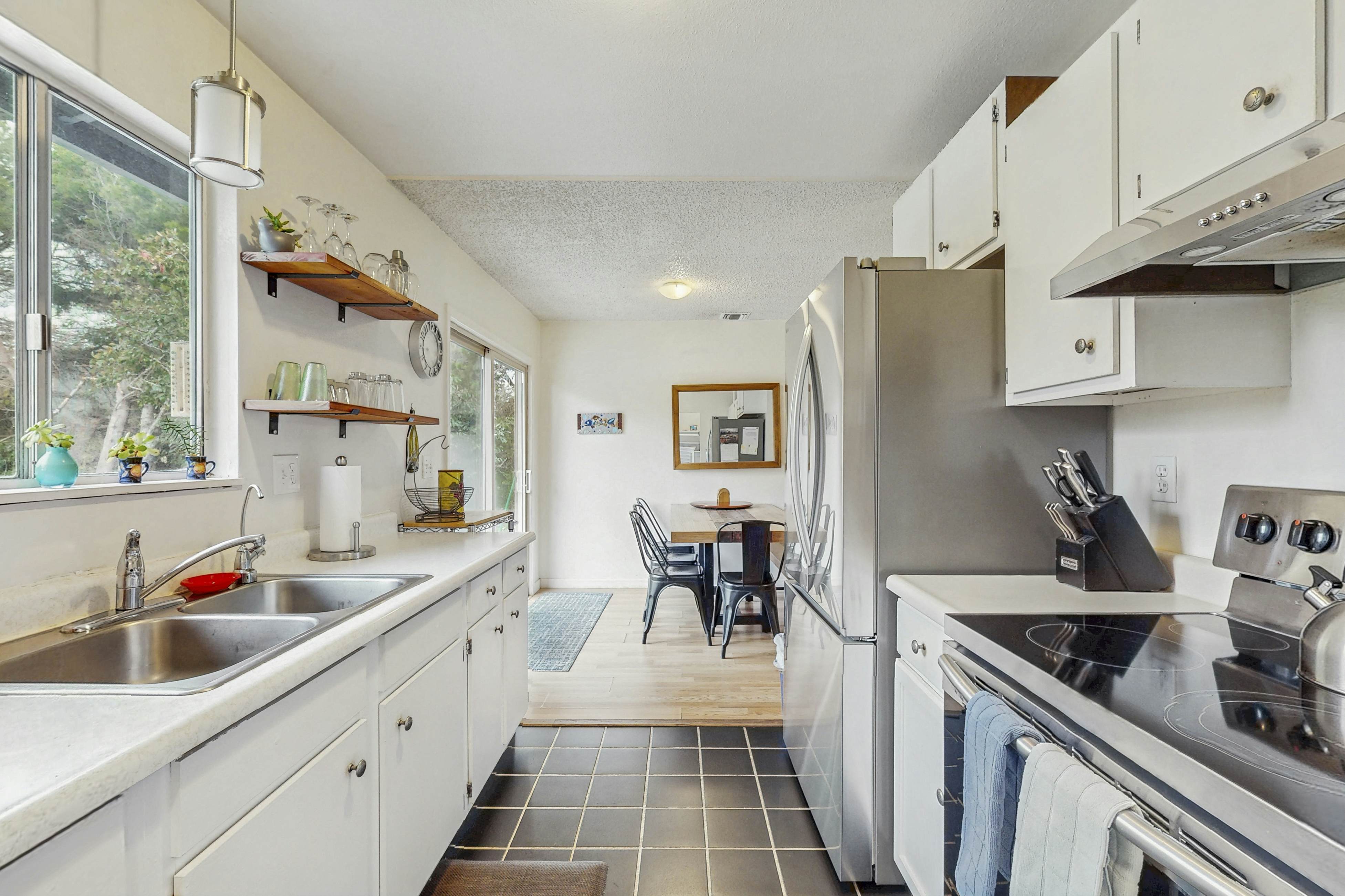 Charming Pet Friendly Cottage with Hot Tub