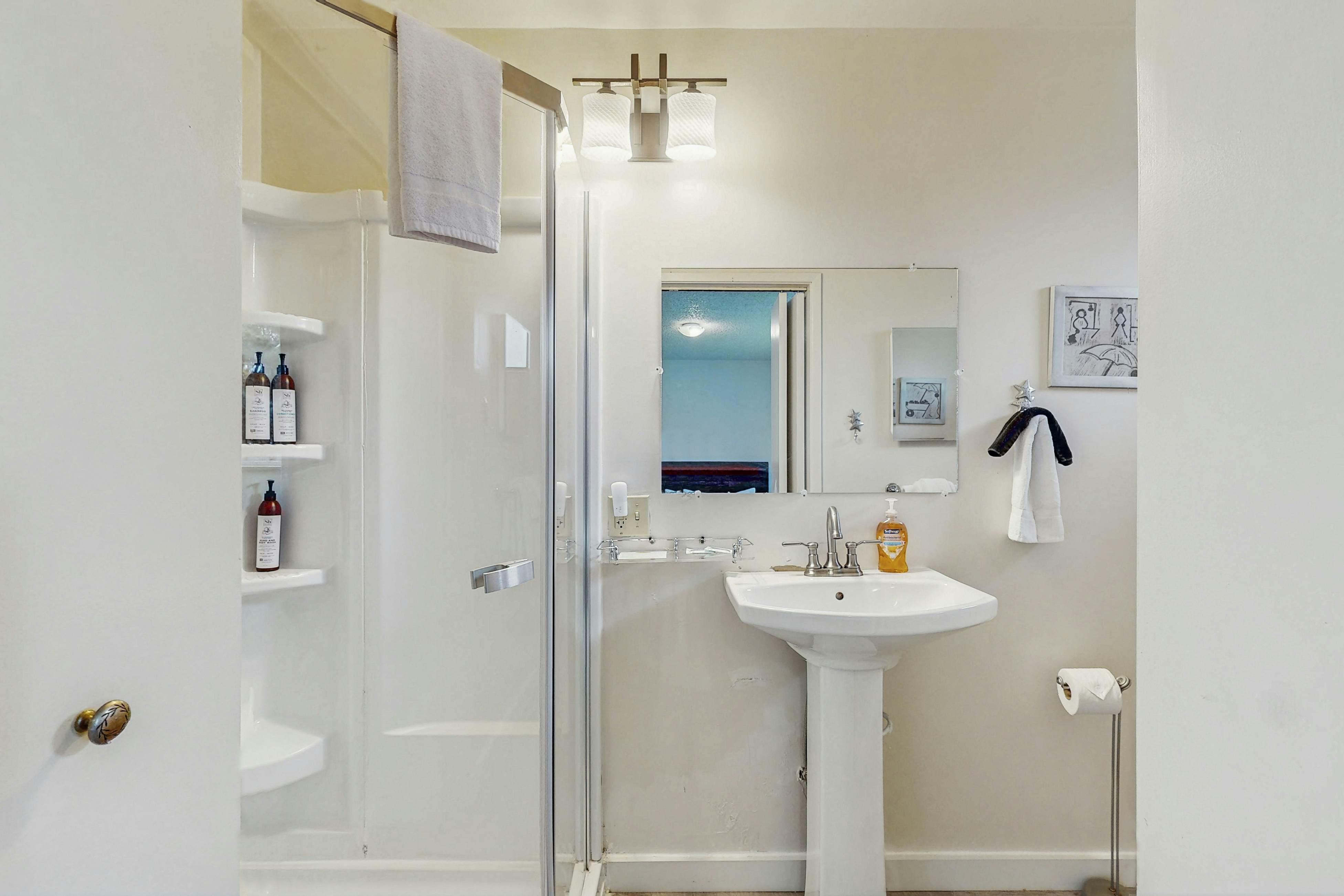 Charming Pet Friendly Cottage with Hot Tub