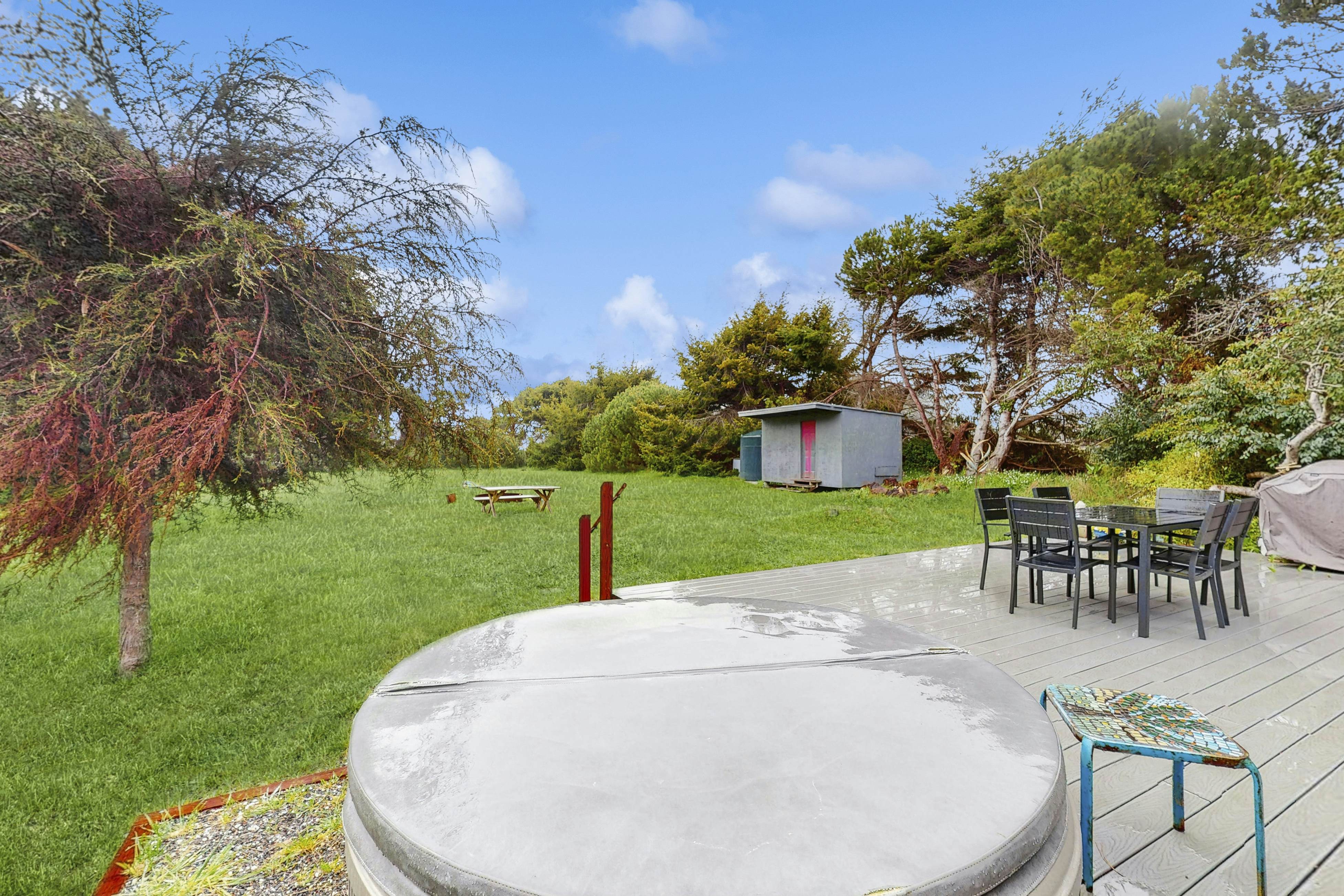 Charming Pet Friendly Cottage with Hot Tub