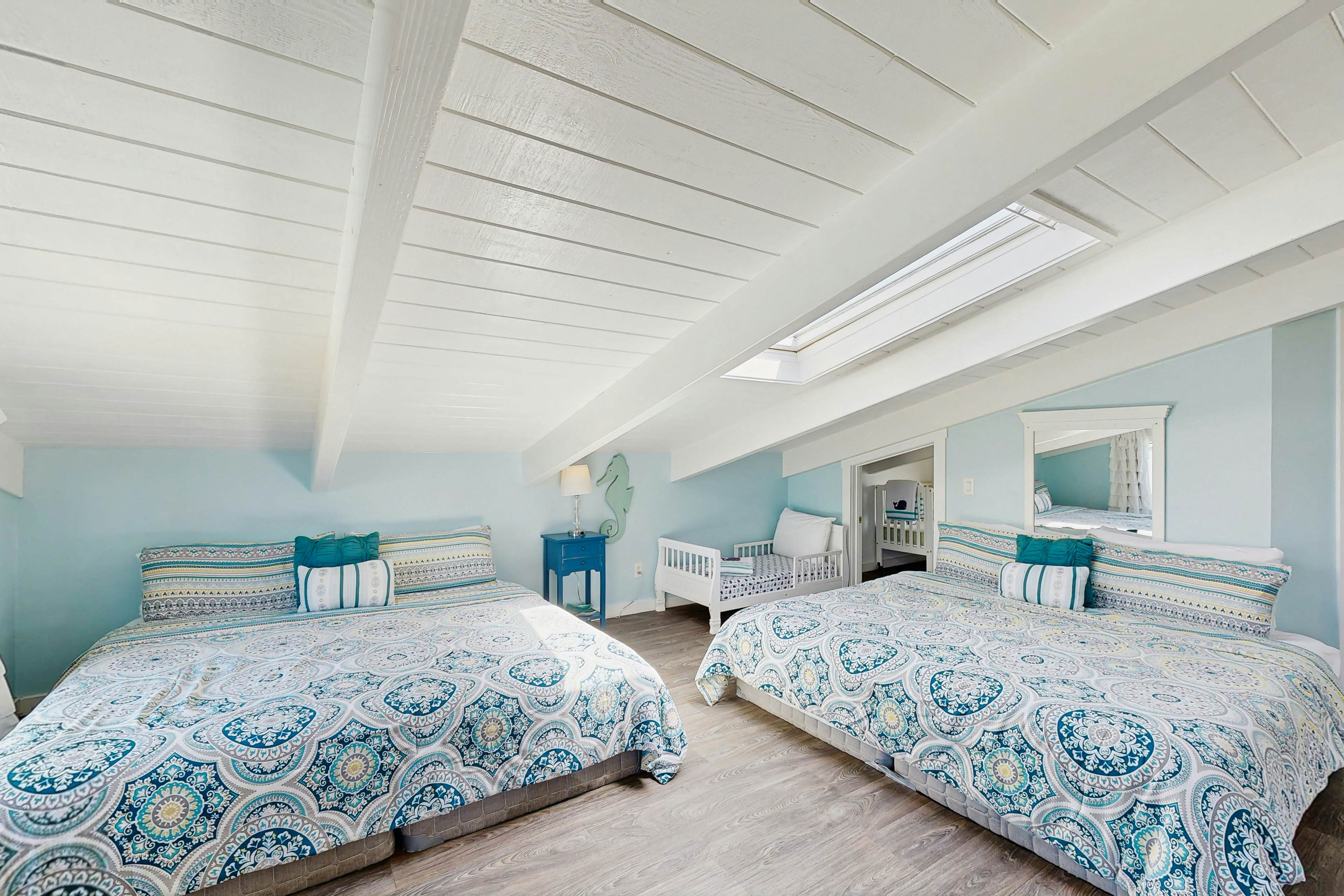 Amazing Oceanfront Home: Hot Tub, Beach Access