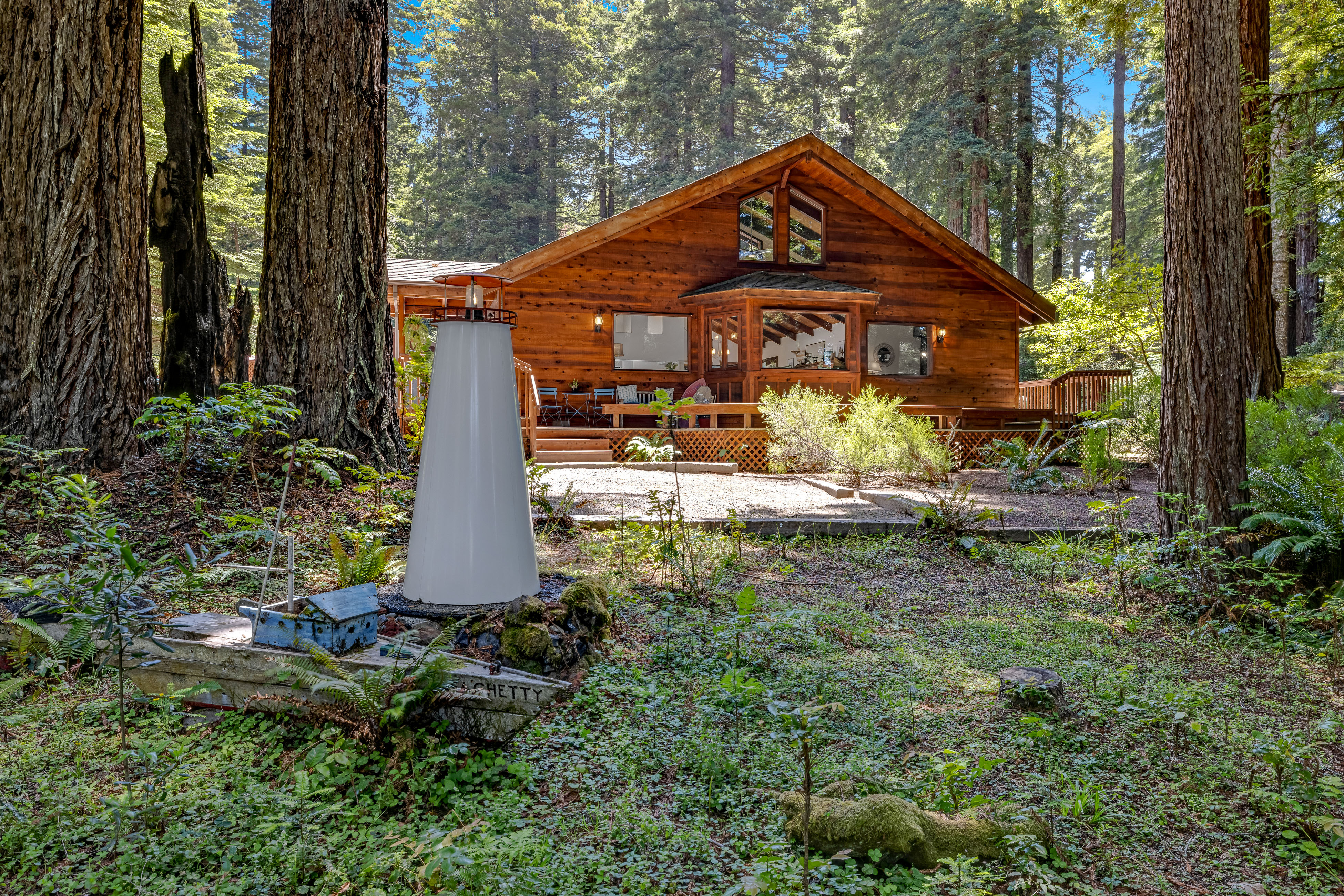 Family Getaway - Hot Tub, Fire Pit & Dog Friendly