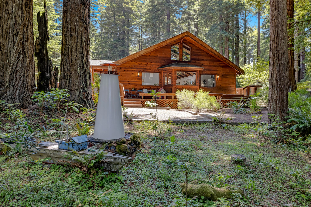 Family Getaway - Hot Tub, Fire Pit & Dog Friendly