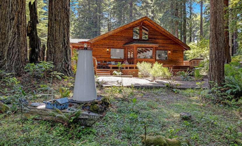 Family Getaway - Hot Tub, Fire Pit & Dog Friendly