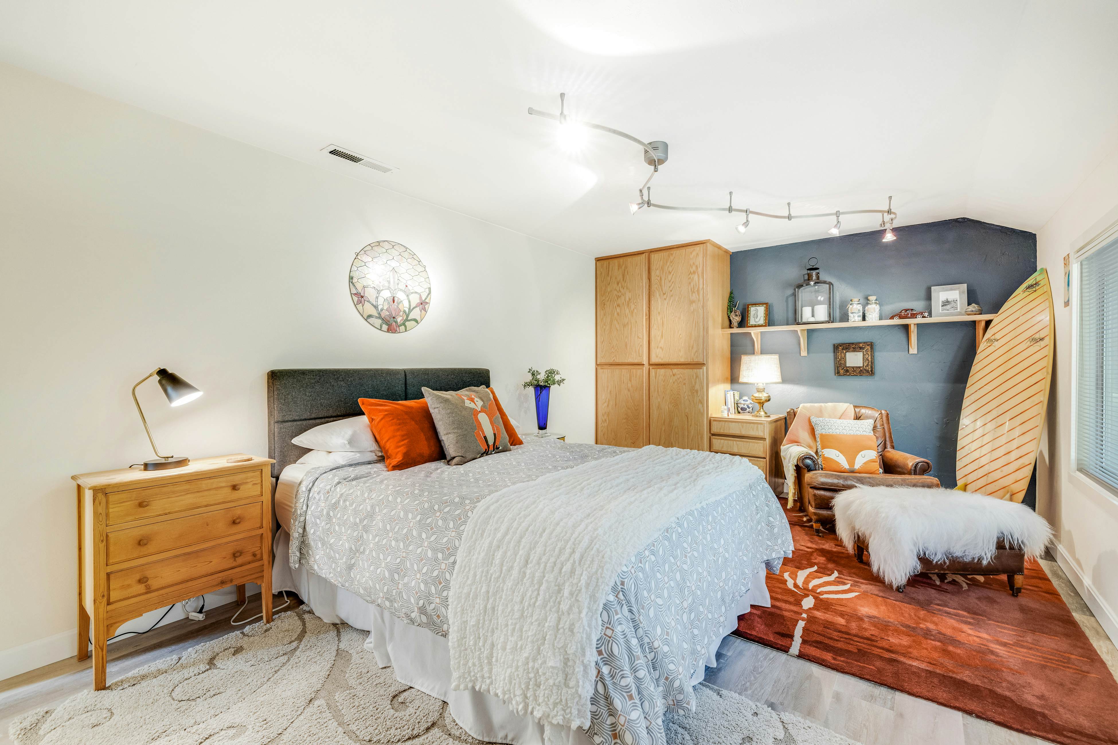 Family Getaway: Hot Tub, Fire Pit & Dog Friendly