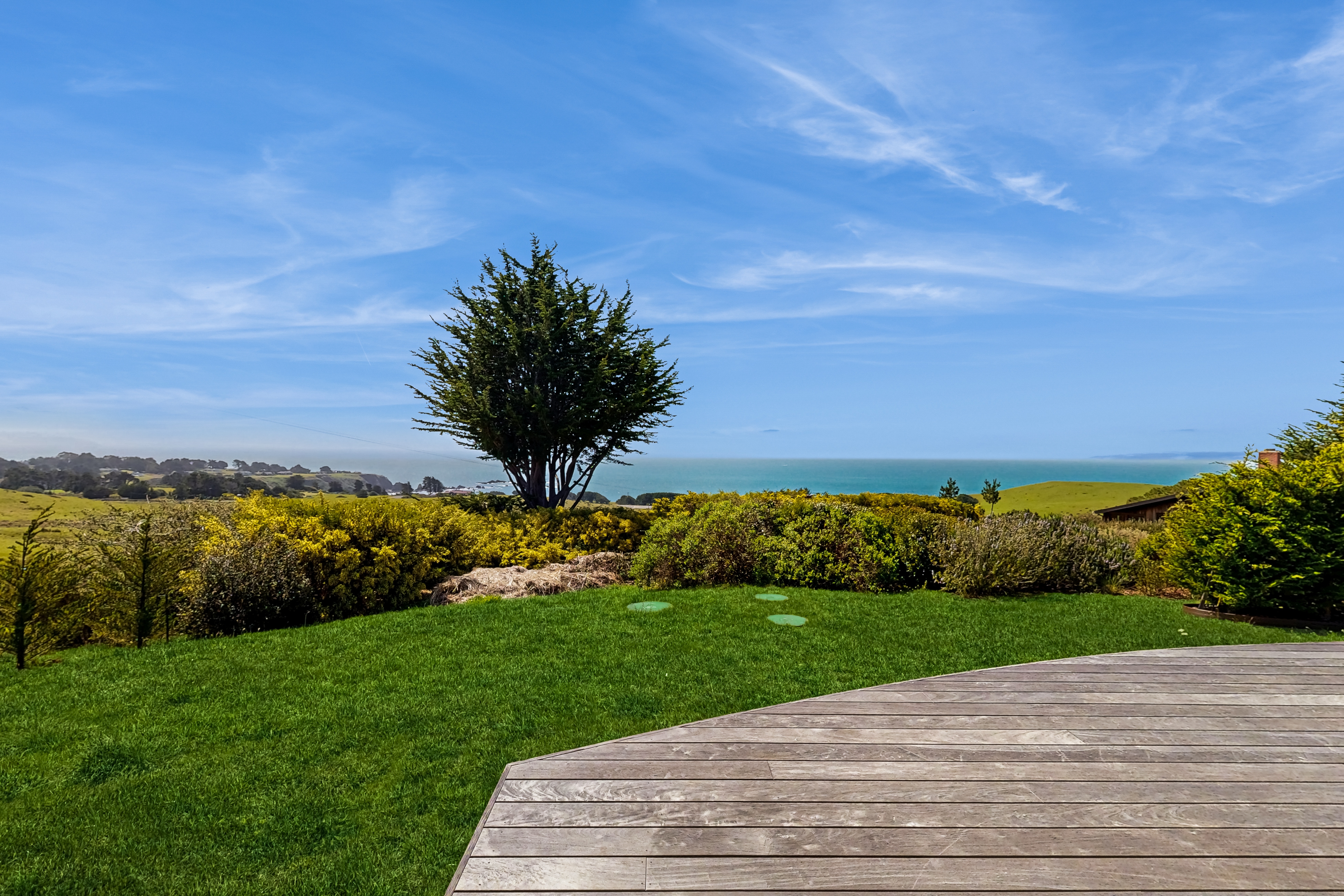 Albion Ridge Overlook - Luxury & Modern 