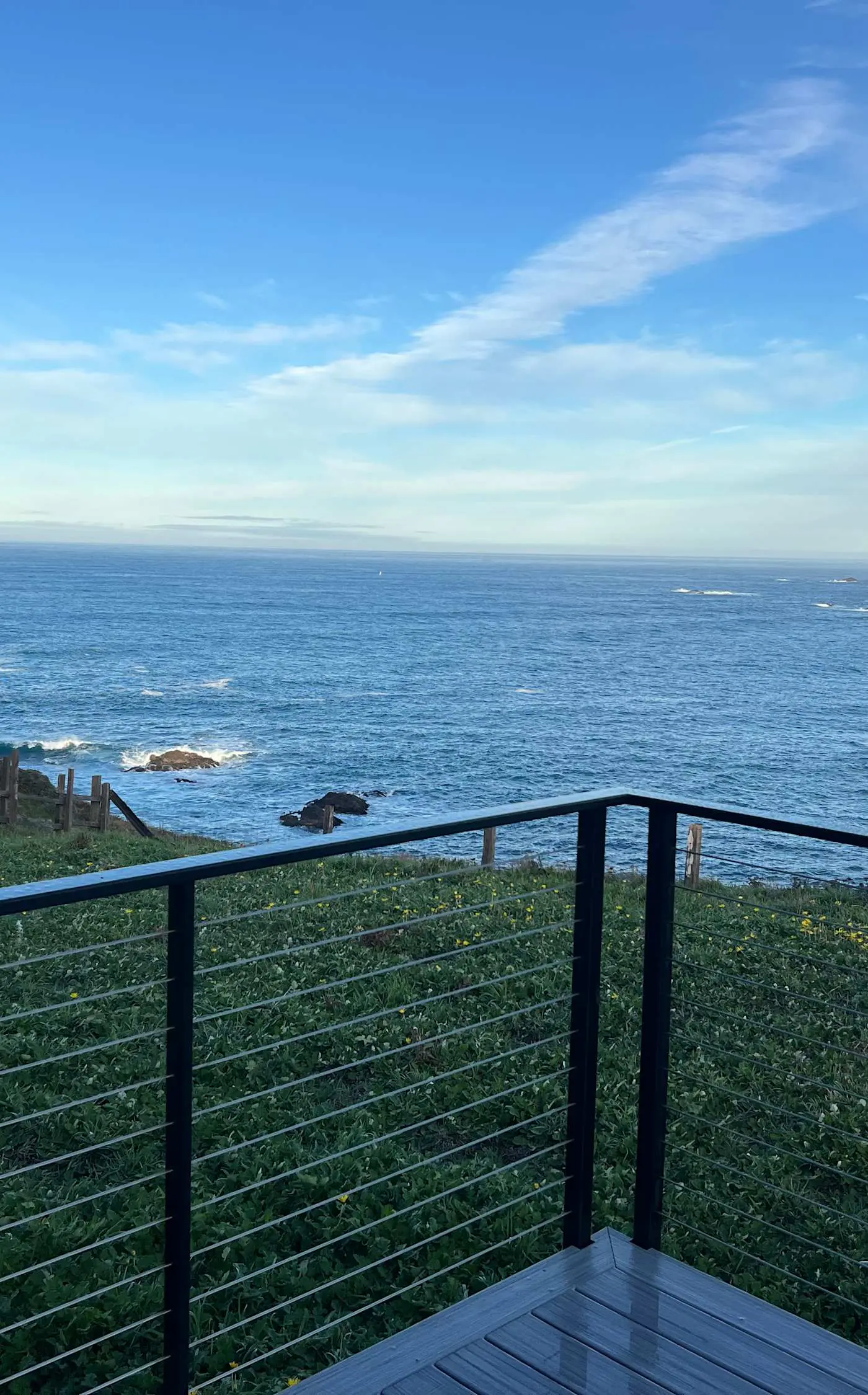 Ocean views with Abundant Wildlife and Hot Tub