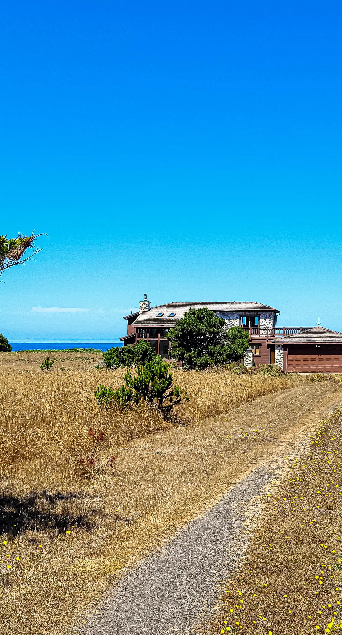Oceanfront Retreat Close to Activities & the Beach