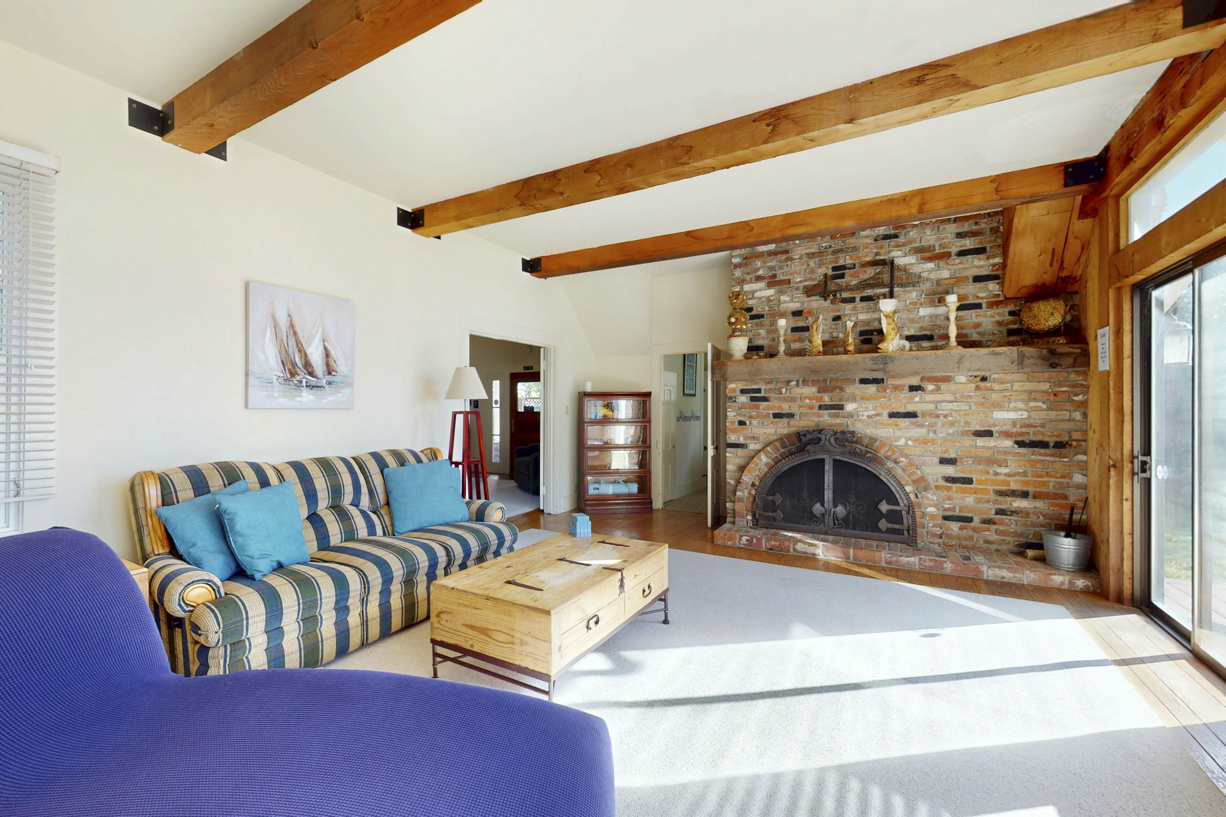 Oceanfront home: Hot Tub, Views & Entertainment