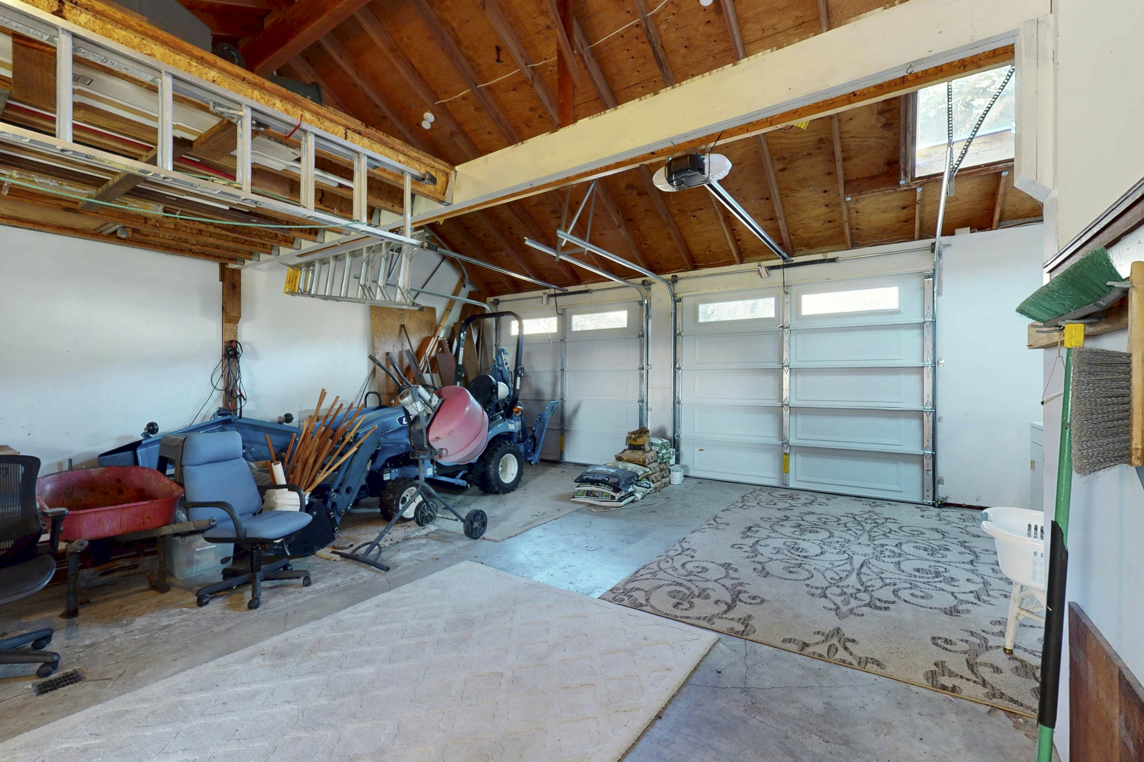 Oceanfront home: Hot Tub, Views & Entertainment