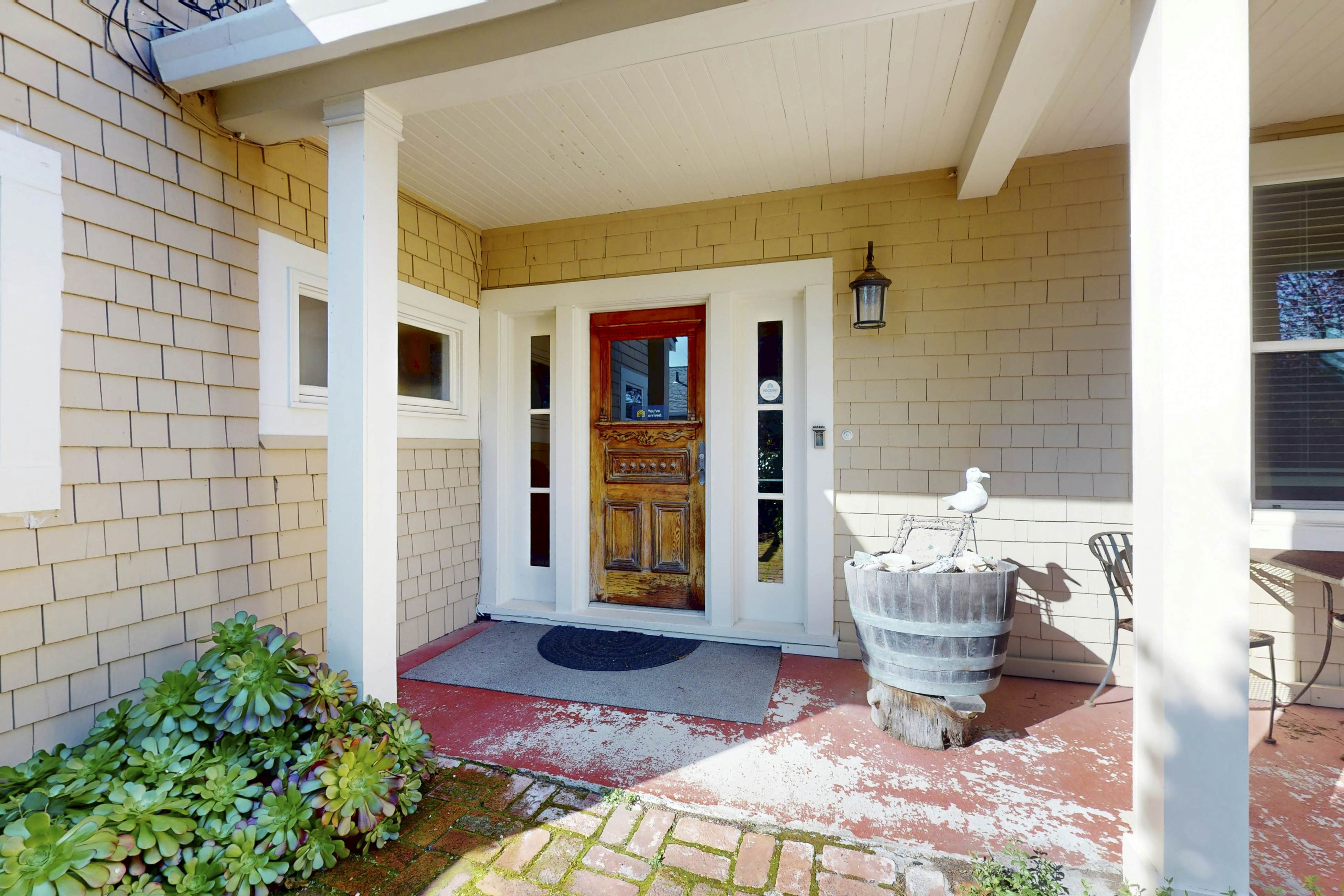 Oceanfront home: Hot Tub, Views & Entertainment