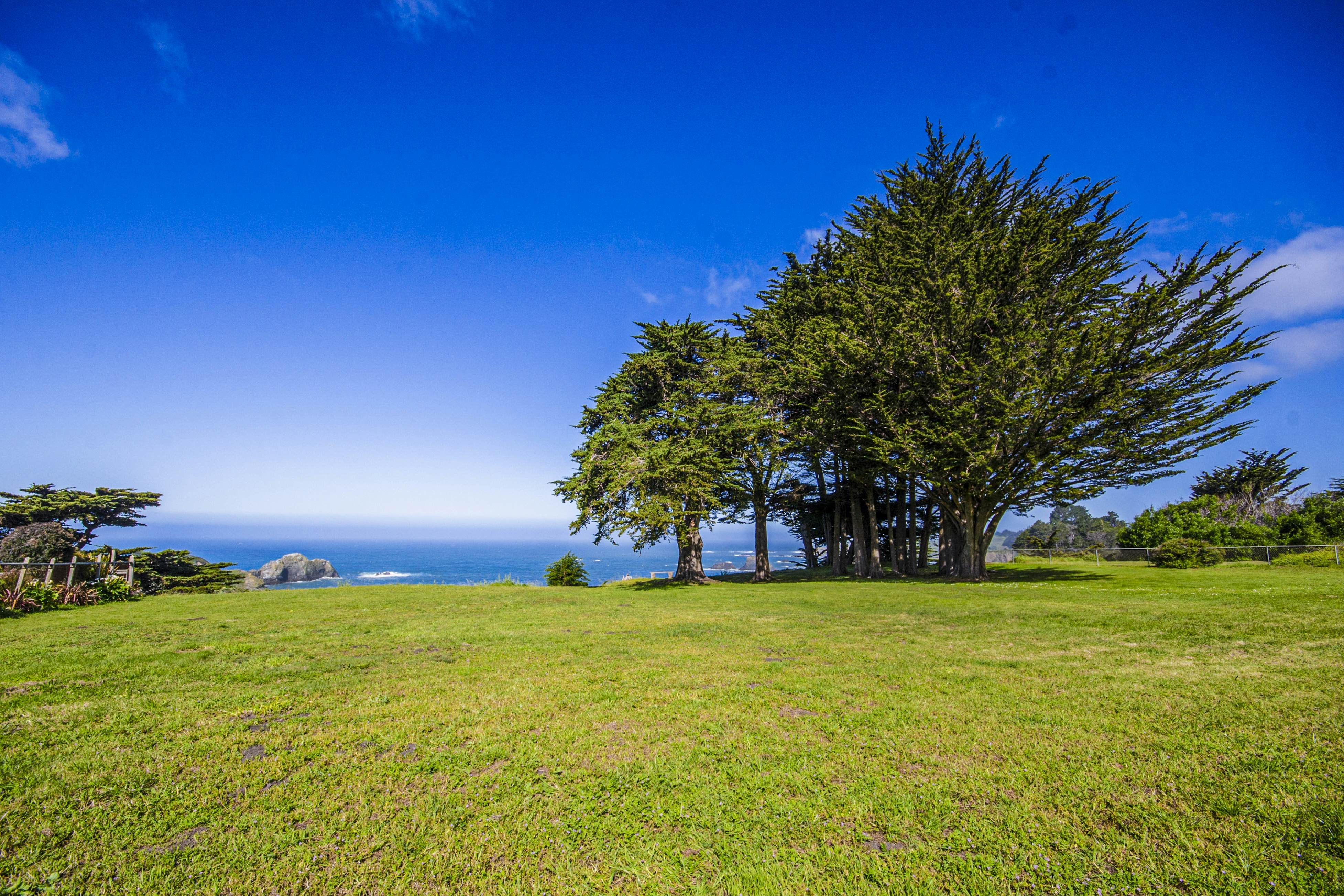 Oceanfront home: Hot Tub, Views & Entertainment