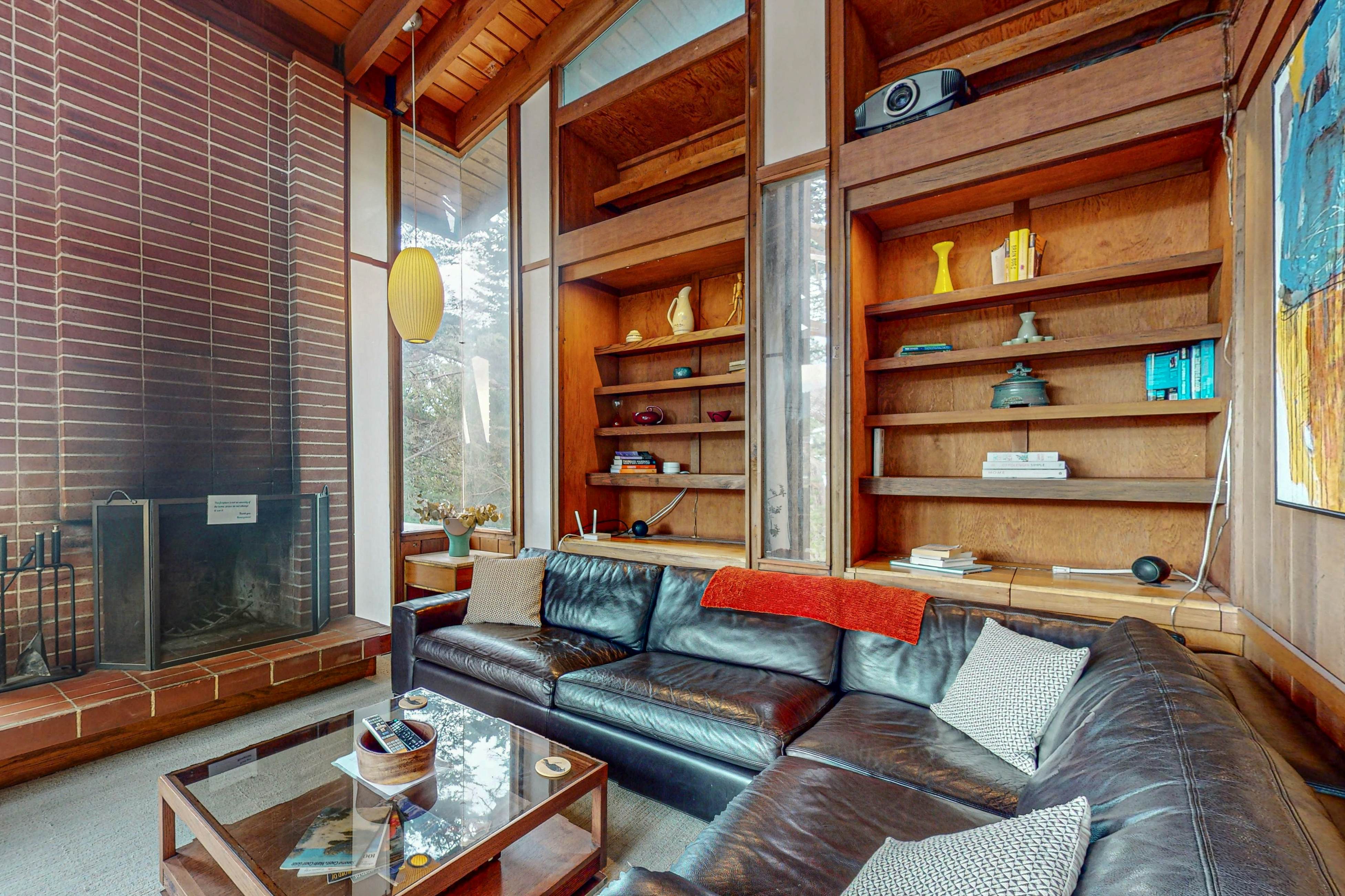 Oceanfront Elk House: Bluff View, Deck, Near beach