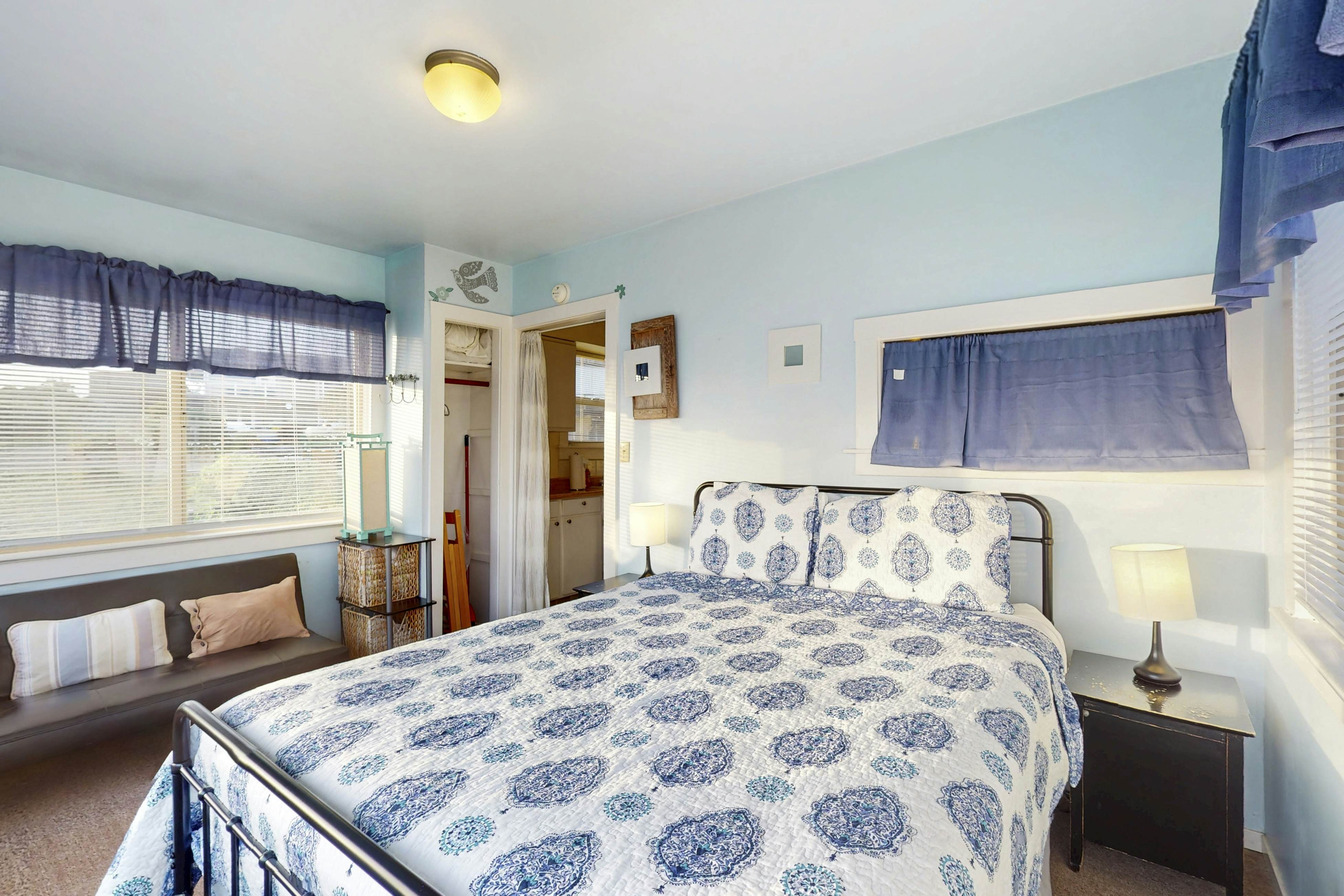 Waterfront Elk Home: Beach, Kitchen & Pet-Friendly