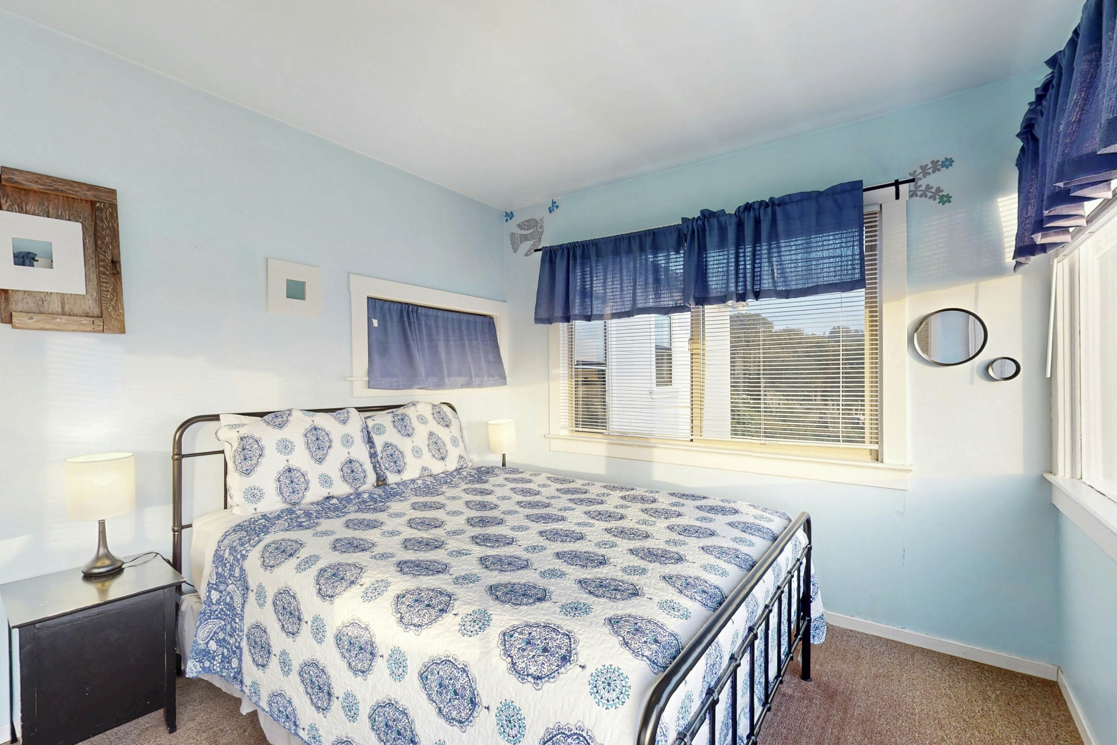 Waterfront Elk Home: Beach, Kitchen & Pet-Friendly