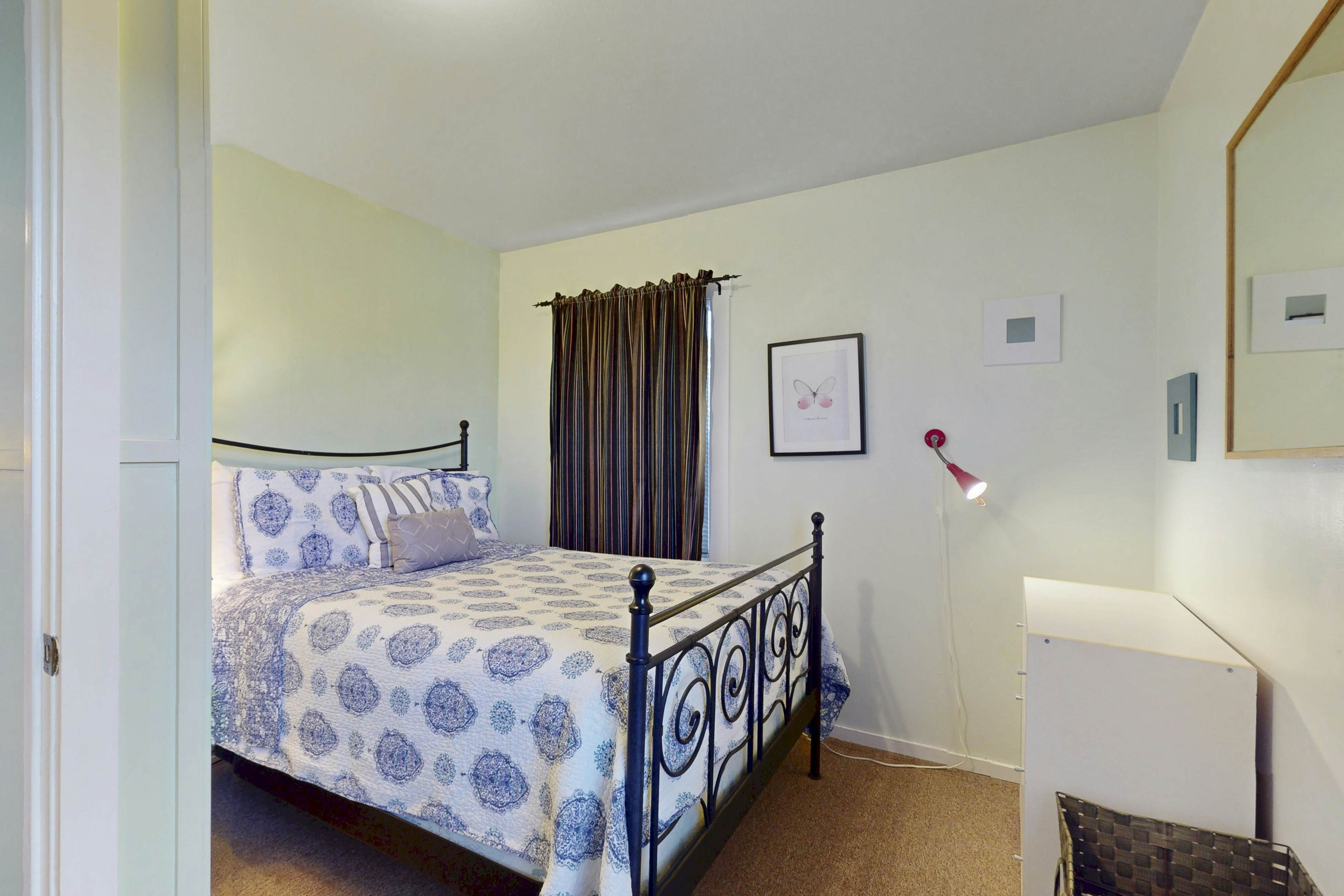 Waterfront Elk Home: Beach, Kitchen & Pet-Friendly