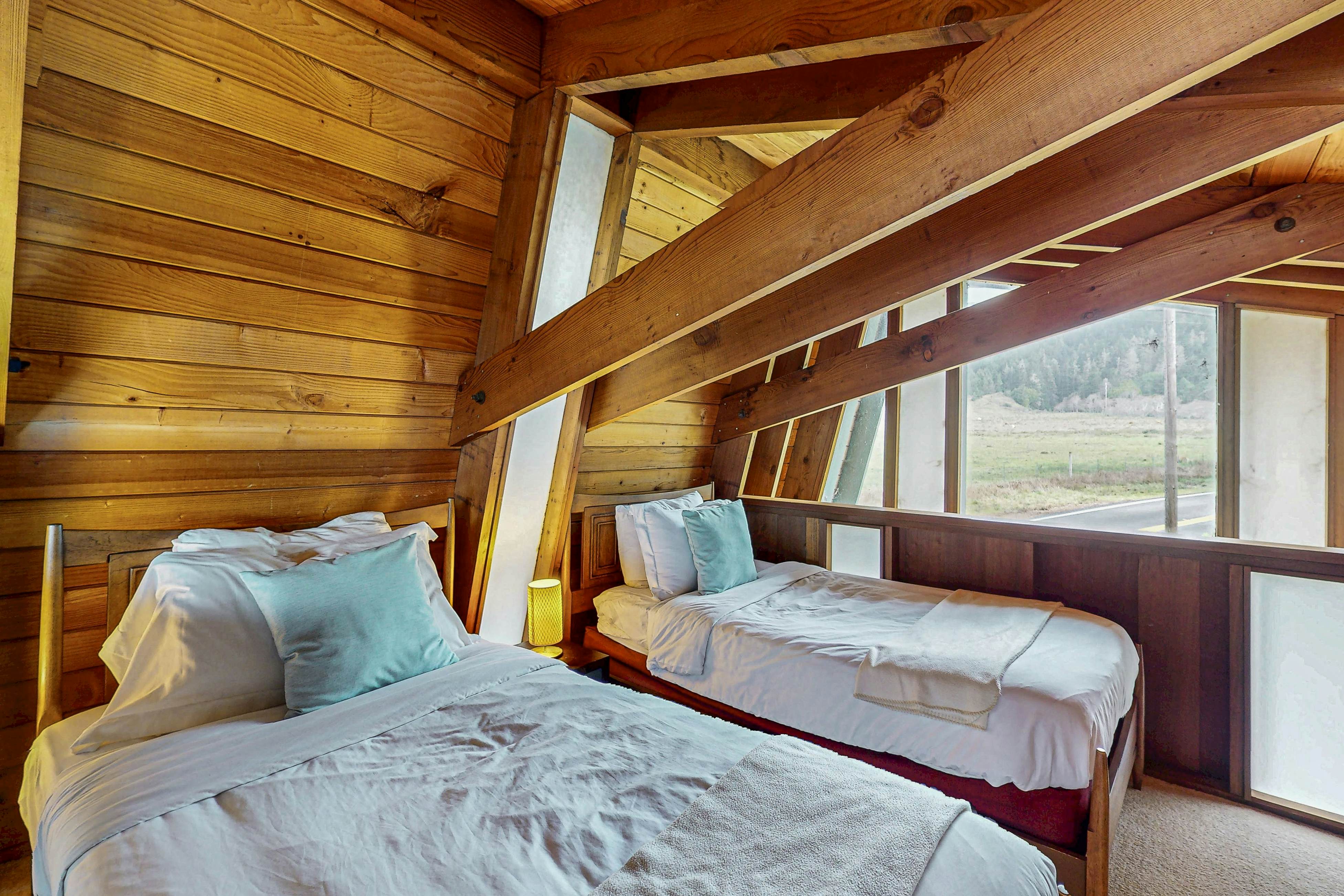 Oceanfront Blufftop Home: Wide Deck & Water Views