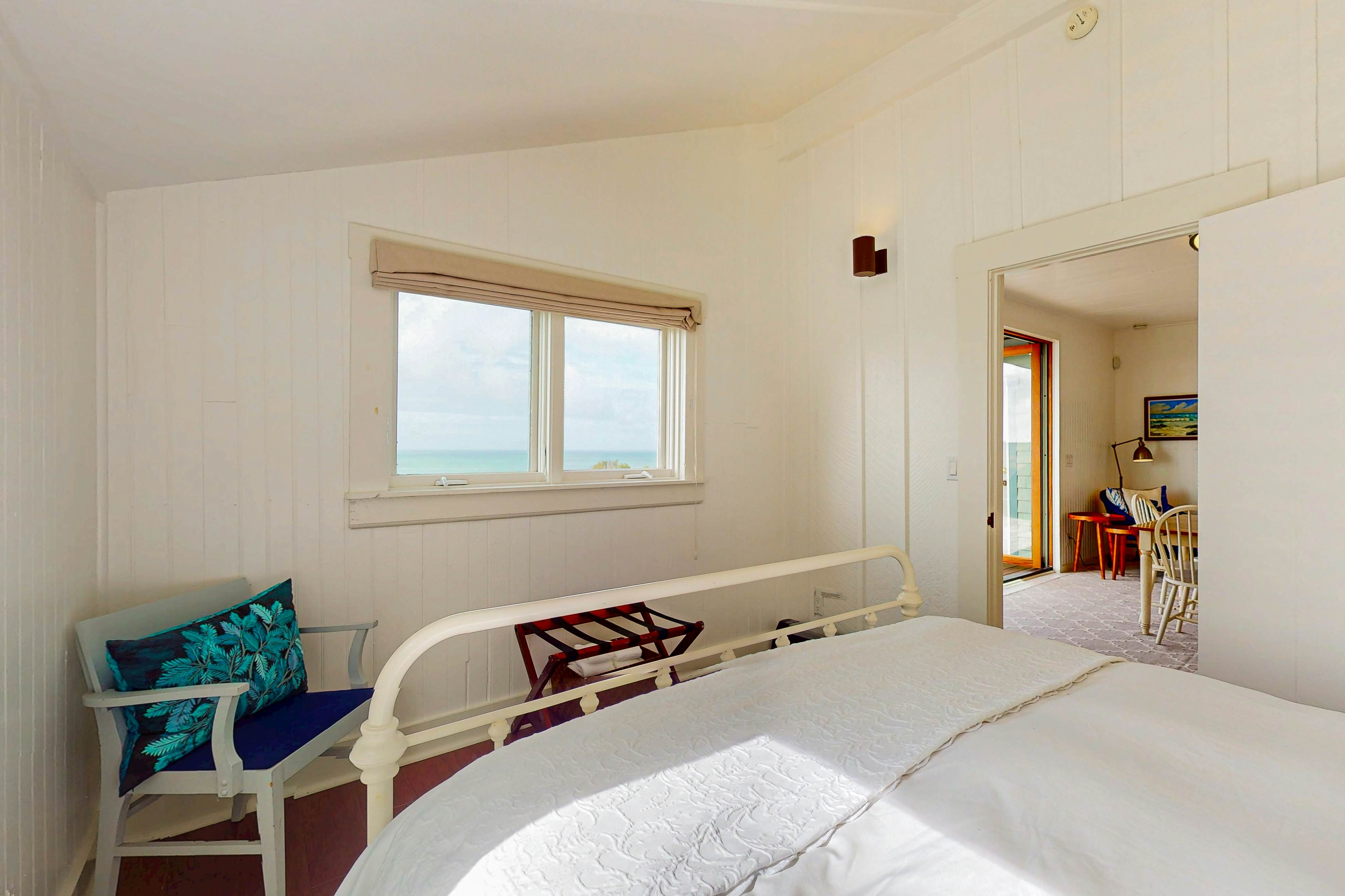 Oceanfront Elk Cottage: Deck, Views & 7.5 Acres