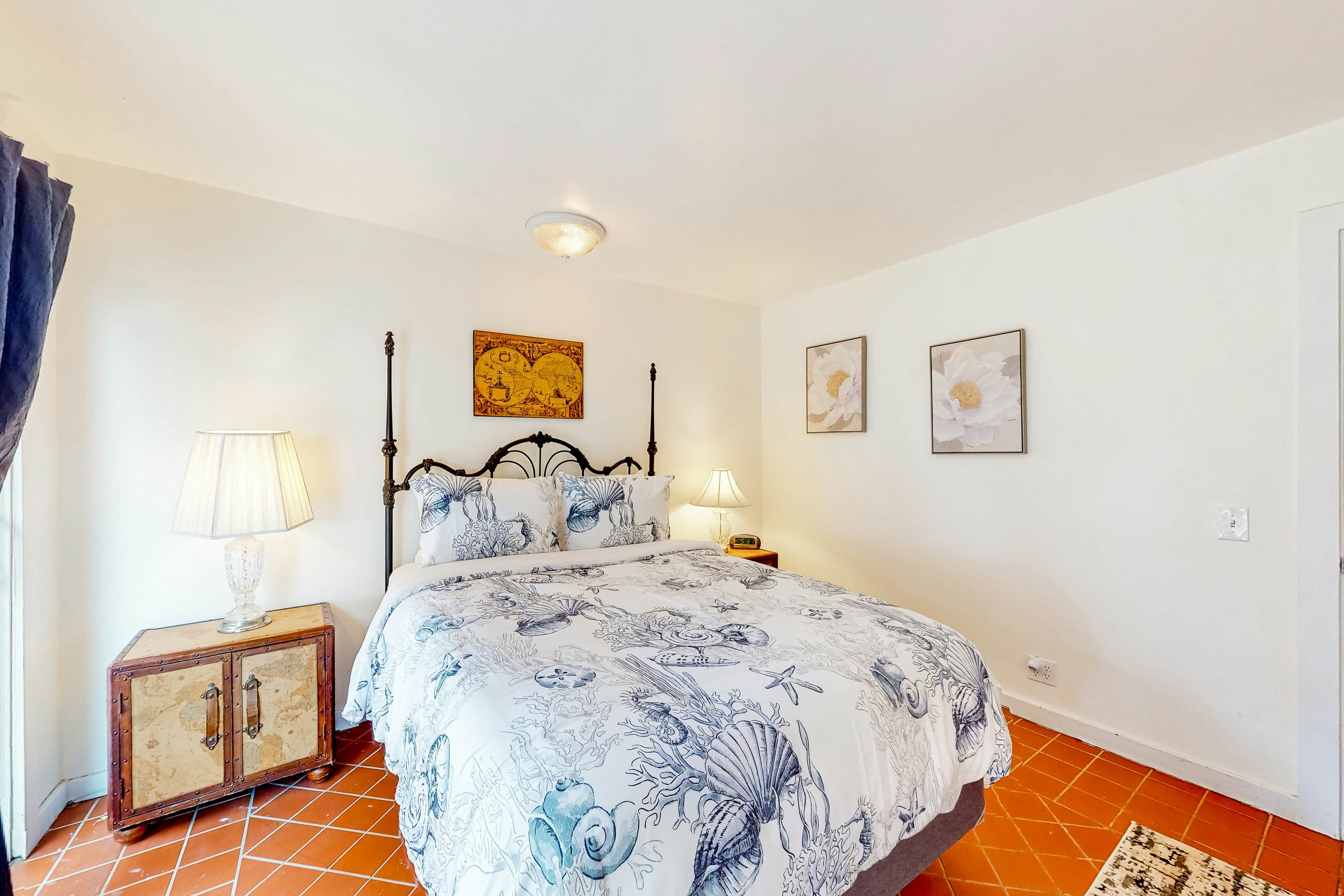 Oceanfront Home in Elk: Panoramic Views & Firepit