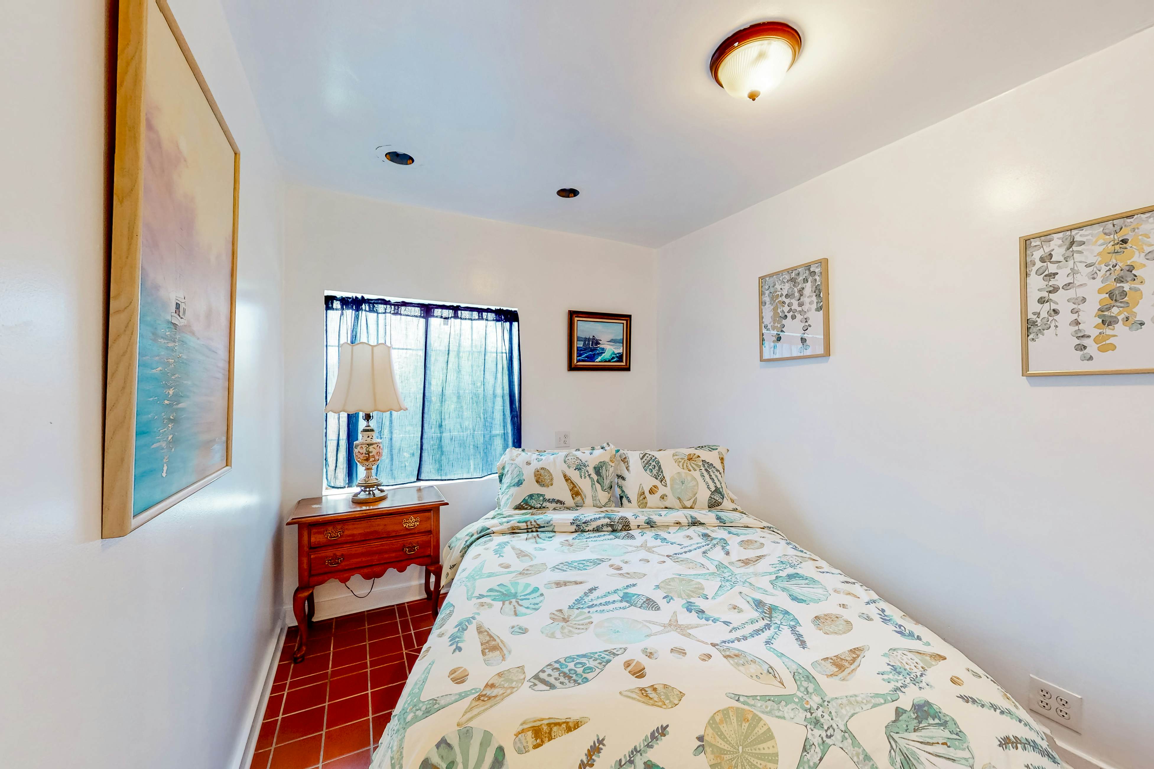 Oceanfront Home in Elk: Panoramic Views & Firepit